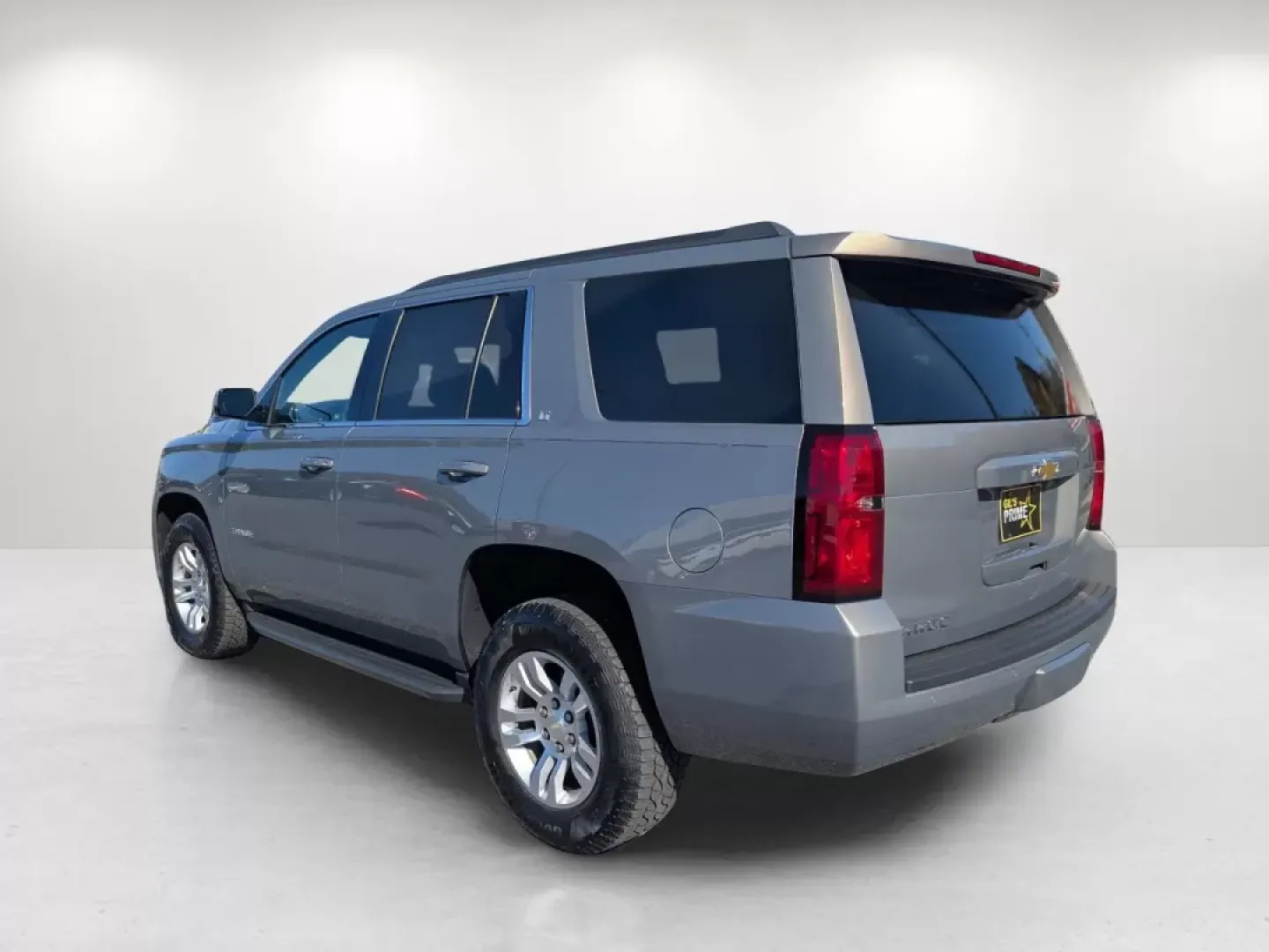 2018 /Jet Black Chevrolet Tahoe LT (1GNSCBKC0JR) with an Other engine, located at 1430 Gateway Drive, Opelika, AL, 36801, (334) 239-0944, 32.637871, -85.409790 - **Explore Your Next Adventure with the 2018 Chevrolet Tahoe LT Perfect for Family Getaways!**<br /> <br /> Are you ready for your next family camping trip, weekend adventure, or daily commute? The 2018 Chevrolet Tahoe LT is designed for those who refuse to compromise on space, comfort, and technolo - Photo#6