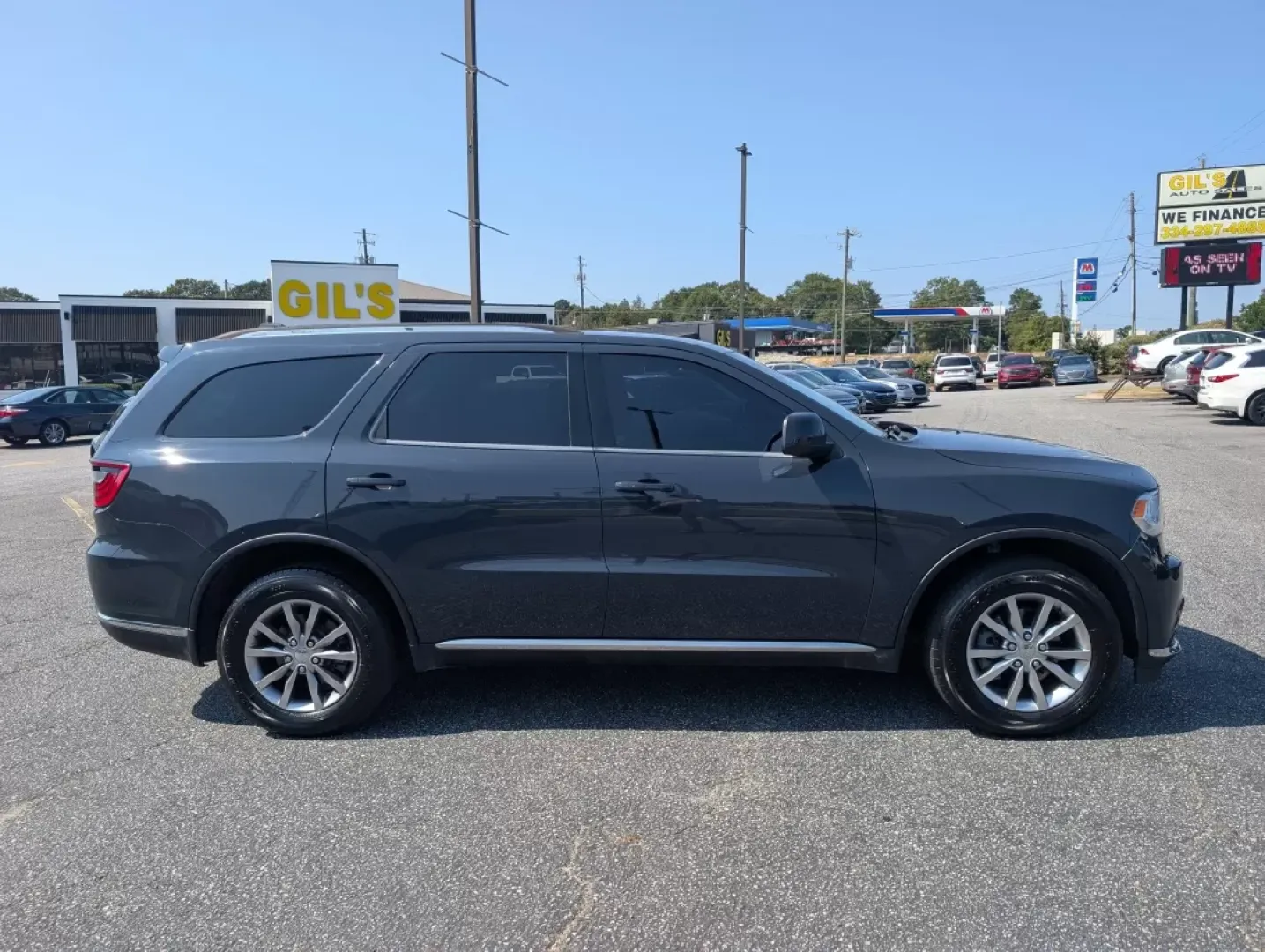 2018 /Black Dodge Durango SXT (1C4RDJAG4JC) with an Other engine, located at 804 22nd Ave, Phenix City, AL, 36870, (334) 297-1860, 32.484749, -85.024475 - Experience the thrill of adventure and capability with our 2018 Dodge Durango SXT, the perfect SUV for families on the go or weekend warriors seeking their next outdoor escapade. This versatile all-wheel-drive vehicle effortlessly blends power, safety, and comfort, making it an ideal choice for anyo - Photo#3