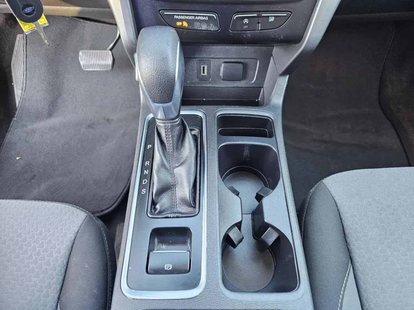 2018 Ford Escape SE (1FMCU0GD5JU) with an Other engine, located at 804 22nd Ave, Phenix City, AL, 36870, (334) 297-1860, 32.484749, -85.024475 - **Experience Life on the Go with the 2018 Ford Escape SE from Gils Auto!** <br /> <br /> Are you looking for the perfect vehicle that fits your adventurous lifestyle while providing the comfort and reliability you need? The 2018 Ford Escape SE is a versatile SUV designed for everything from family o - Photo#12