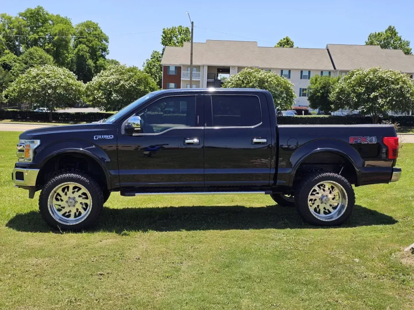 2018 Ford F-150 LARIAT (1FTEW1EG4JK) with an Other engine, located at 521 Old Farm Lane Rd, Prattville, AL, 36066, (334) 325-1505, 32.482460, -86.416367 - **Explore the Great Outdoors in Comfort: 2018 Ford F-150 LARIAT for Sale at Gils Auto - Prattville, AL!**<br /> <br /> Are you ready to elevate your adventures and enjoy weekend getaways in style? Look no further than this stunning 2018 Ford F-150 LARIAT, available now at Gils Auto, your premier Buy - Photo#8