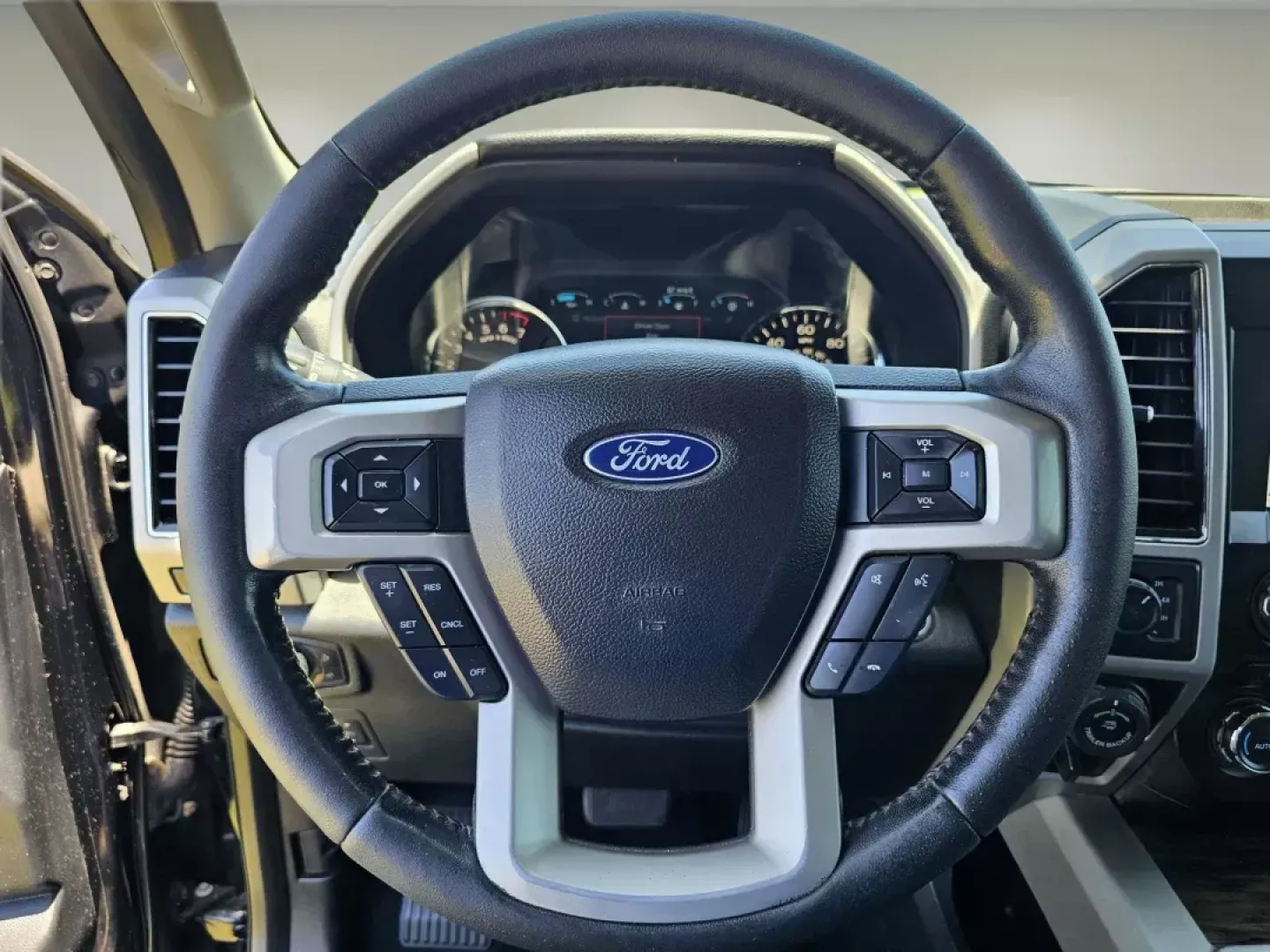 2018 Ford F-150 LARIAT (1FTEW1EG4JK) with an Other engine, located at 521 Old Farm Lane Rd, Prattville, AL, 36066, (334) 325-1505, 32.482460, -86.416367 - **Explore the Great Outdoors in Comfort: 2018 Ford F-150 LARIAT for Sale at Gils Auto - Prattville, AL!**<br /> <br /> Are you ready to elevate your adventures and enjoy weekend getaways in style? Look no further than this stunning 2018 Ford F-150 LARIAT, available now at Gils Auto, your premier Buy - Photo#11