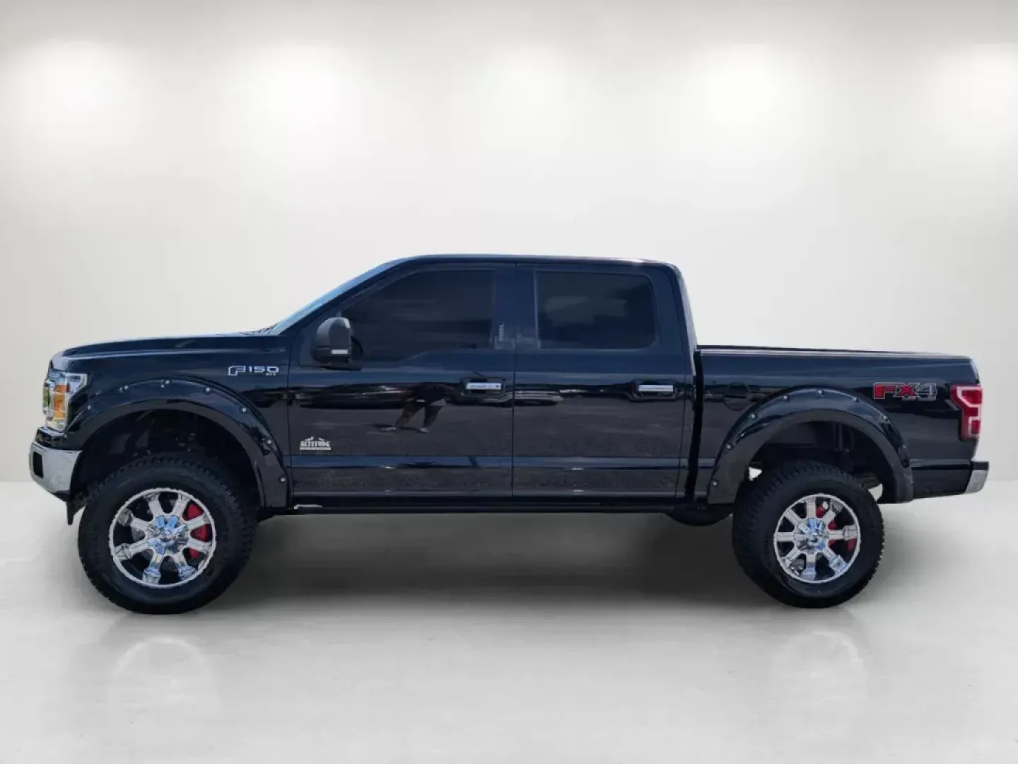 2018 Ford F-150 XLT (1FTEW1E5XJK) with an Other engine, located at 3959 U.S. 80 W, Phenix City, AL, 36870, (334) 297-4885, 32.469296, -85.135185 - For those seeking a rugged, reliable vehicle that can handle both everyday commutes and weekend adventures, the 2018 Ford F-150 XLT Crew Cab Pickup is a perfect match. Imagine tackling off-road trails or loading up the family for a trip to the local park-this truck is built to accommodate your lifes - Photo#7