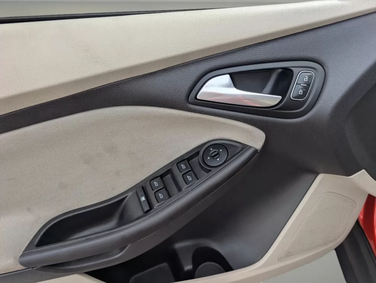 2018 Ford Focus SE (1FADP3F27JL) with an Other engine, located at 5115 14th Ave., Columbus, GA, 31904, (706) 323-0345, 32.511494, -84.971046 - **Discover Your Next Adventure with the 2018 Ford Focus SE at Gils Auto!**<br /> <br /> Are you on the lookout for a reliable vehicle that seamlessly blends style, efficiency, and affordability? Look no further than the 2018 Ford Focus SE, now available at Gils Auto in Phenix City, AL! Perfect for c - Photo#9