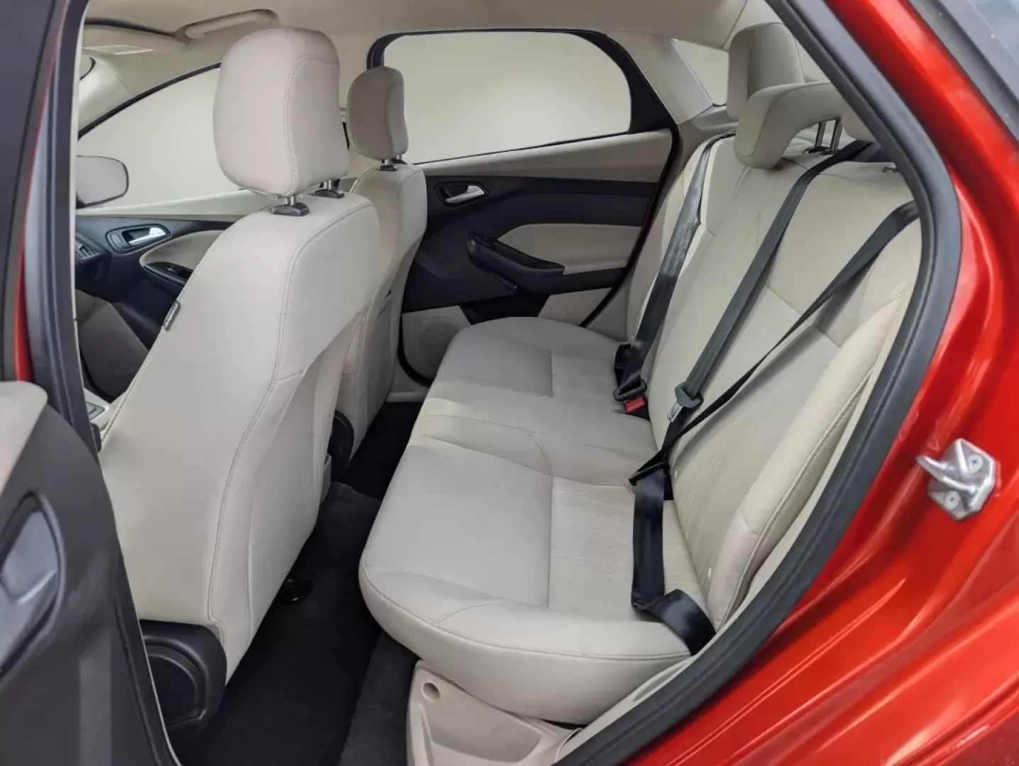 2018 Ford Focus SE (1FADP3F27JL) with an Other engine, located at 5115 14th Ave., Columbus, GA, 31904, (706) 323-0345, 32.511494, -84.971046 - **Discover Your Next Adventure with the 2018 Ford Focus SE at Gils Auto!**<br /> <br /> Are you on the lookout for a reliable vehicle that seamlessly blends style, efficiency, and affordability? Look no further than the 2018 Ford Focus SE, now available at Gils Auto in Phenix City, AL! Perfect for c - Photo#11