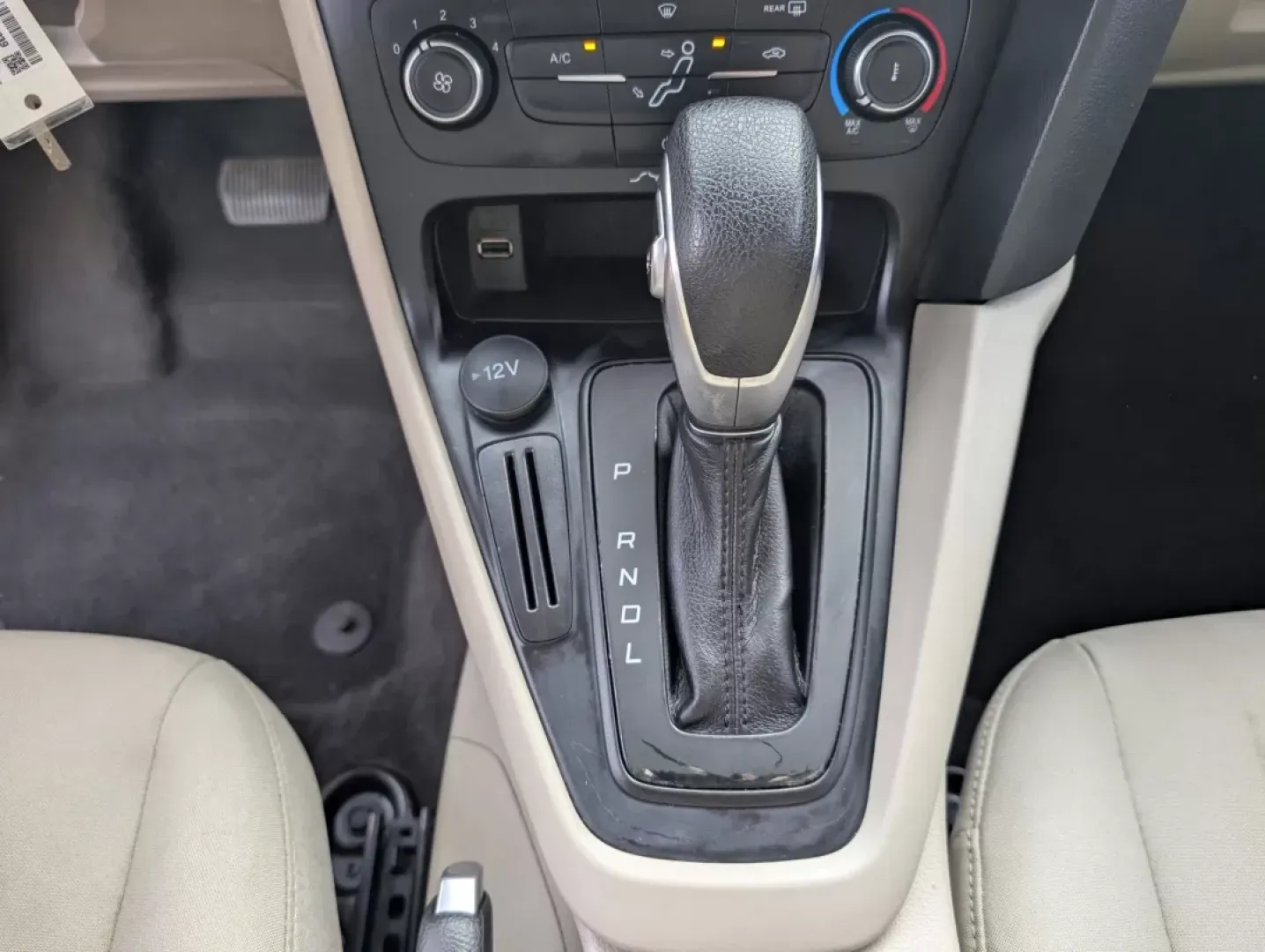 2018 Ford Focus SE (1FADP3F27JL) with an Other engine, located at 5115 14th Ave., Columbus, GA, 31904, (706) 323-0345, 32.511494, -84.971046 - **Discover Your Next Adventure with the 2018 Ford Focus SE at Gils Auto!**<br /> <br /> Are you on the lookout for a reliable vehicle that seamlessly blends style, efficiency, and affordability? Look no further than the 2018 Ford Focus SE, now available at Gils Auto in Phenix City, AL! Perfect for c - Photo#14