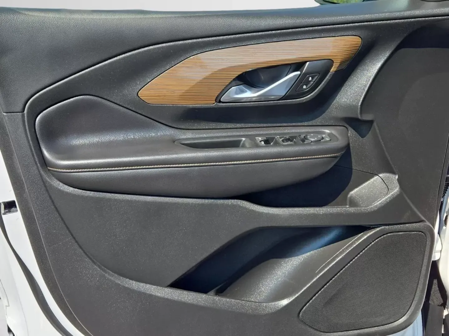 2018 /Jet Black GMC Terrain SLE (3GKALMEV4JL) with an Other engine, located at 521 Old Farm Lane Rd, Prattville, AL, 36066, (334) 325-1505, 32.482460, -86.416367 - **Adventure Awaits with the 2018 GMC Terrain SLE Perfect for Your Growing Family!**<br /> <br /> Are you ready to elevate your family adventures? Look no further than the 2018 GMC Terrain SLE, available now at Gils Auto in Prattville, AL! This stylish SUV is tailored for families on the go, weekend - Photo#10