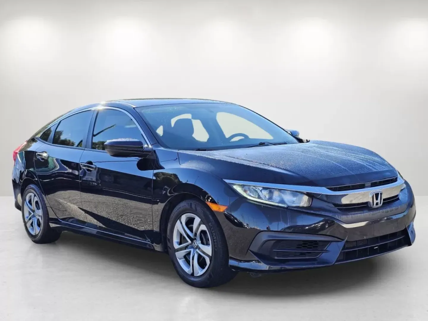 2018 Honda Civic Sedan LX (19XFC2F59JE) with an Other engine, located at 3959 U.S. 80 W, Phenix City, AL, 36870, (334) 297-4885, 32.469296, -85.135185 - Are you searching for a vehicle that perfectly balances style, efficiency, and reliability? Look no further! At Gils Auto in Phenix City, AL, we have the perfect 2018 Honda Civic Sedan ready to elevate your daily commute and weekend adventures alike. This sporty yet practical vehicle is ideal for bo - Photo#3