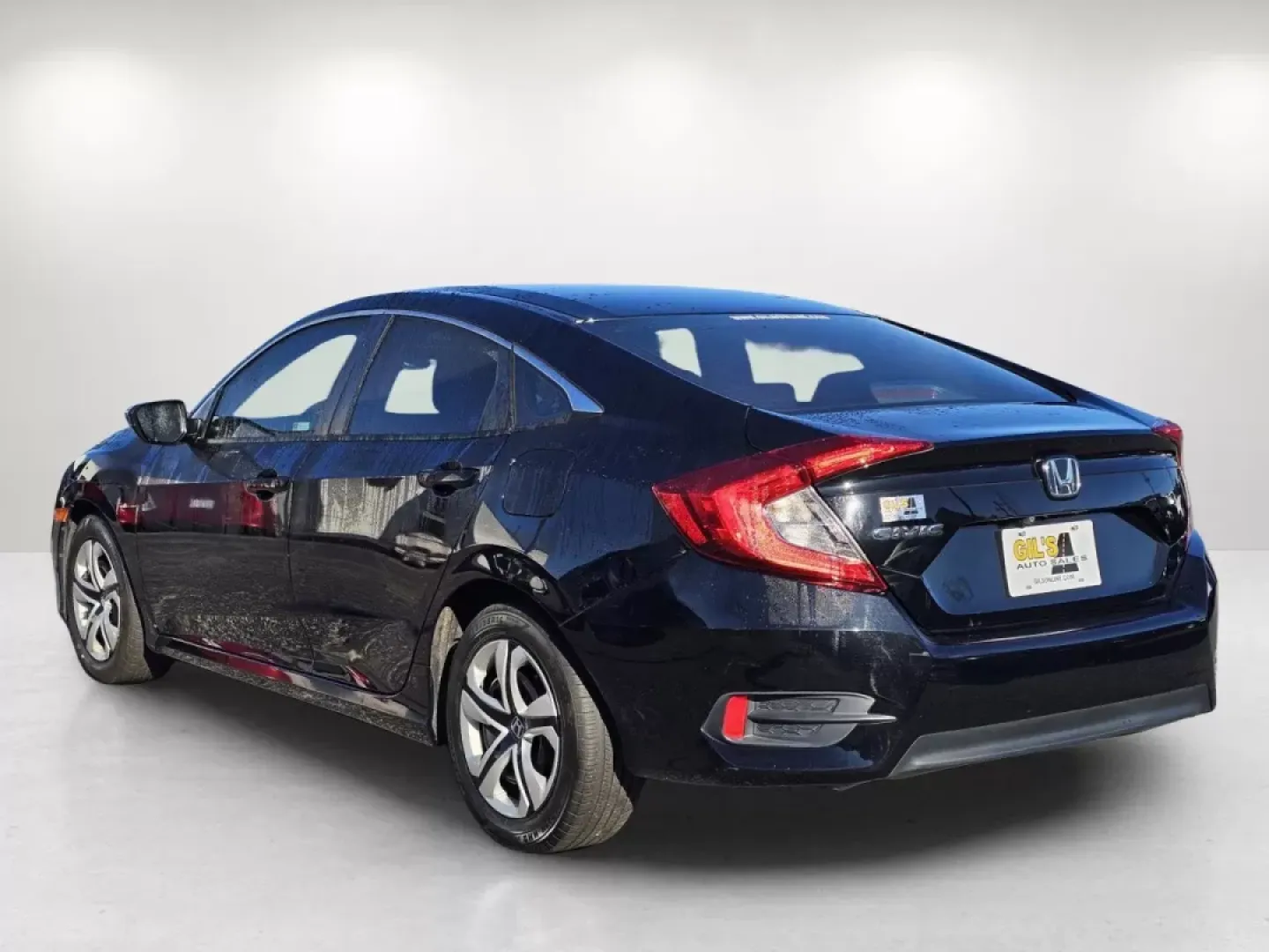 2018 Honda Civic Sedan LX (19XFC2F59JE) with an Other engine, located at 3959 U.S. 80 W, Phenix City, AL, 36870, (334) 297-4885, 32.469296, -85.135185 - Are you searching for a vehicle that perfectly balances style, efficiency, and reliability? Look no further! At Gils Auto in Phenix City, AL, we have the perfect 2018 Honda Civic Sedan ready to elevate your daily commute and weekend adventures alike. This sporty yet practical vehicle is ideal for bo - Photo#7