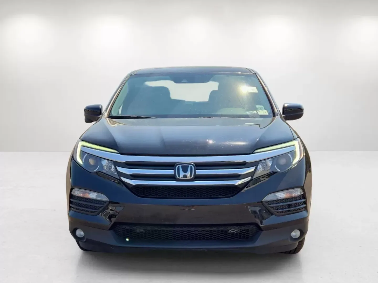 2018 Honda Pilot EX-L (5FNYF5H63JB) with an Other engine, located at 521 Old Farm Lane Rd, Prattville, AL, 36066, (334) 325-1505, 32.482460, -86.416367 - Rev up your lifestyle with the perfect blend of comfort and versatility! Whether you're carting the kids to soccer practice, gearing up for an adventurous weekend getaway, or simply tackling your daily commute, the 2018 Honda Pilot EX-L is your ideal companion. This spacious SUV offers ample room, a - Photo#2