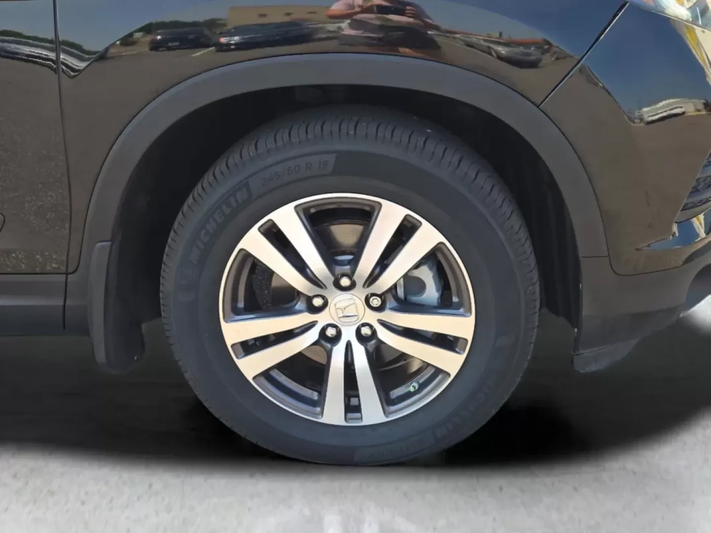 2018 Honda Pilot EX-L (5FNYF5H63JB) with an Other engine, located at 521 Old Farm Lane Rd, Prattville, AL, 36066, (334) 325-1505, 32.482460, -86.416367 - Rev up your lifestyle with the perfect blend of comfort and versatility! Whether you're carting the kids to soccer practice, gearing up for an adventurous weekend getaway, or simply tackling your daily commute, the 2018 Honda Pilot EX-L is your ideal companion. This spacious SUV offers ample room, a - Photo#3