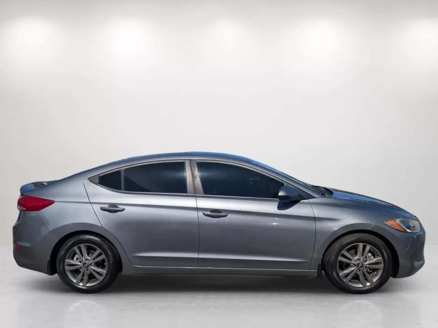 2018 /Black Hyundai Elantra SEL (5NPD84LF1JH) with an Other engine, located at 521 Old Farm Lane Rd, Prattville, AL, 36066, (334) 325-1505, 32.482460, -86.416367 - **Discover Adventure and Comfort with the 2018 Hyundai Elantra SEL at Gils Auto - Phenix City!**<br /> <br /> Looking for a vehicle that effortlessly combines style, comfort, and versatility for your daily life? Whether you're commuting to work, running errands around Phenix City, or setting off on - Photo#3