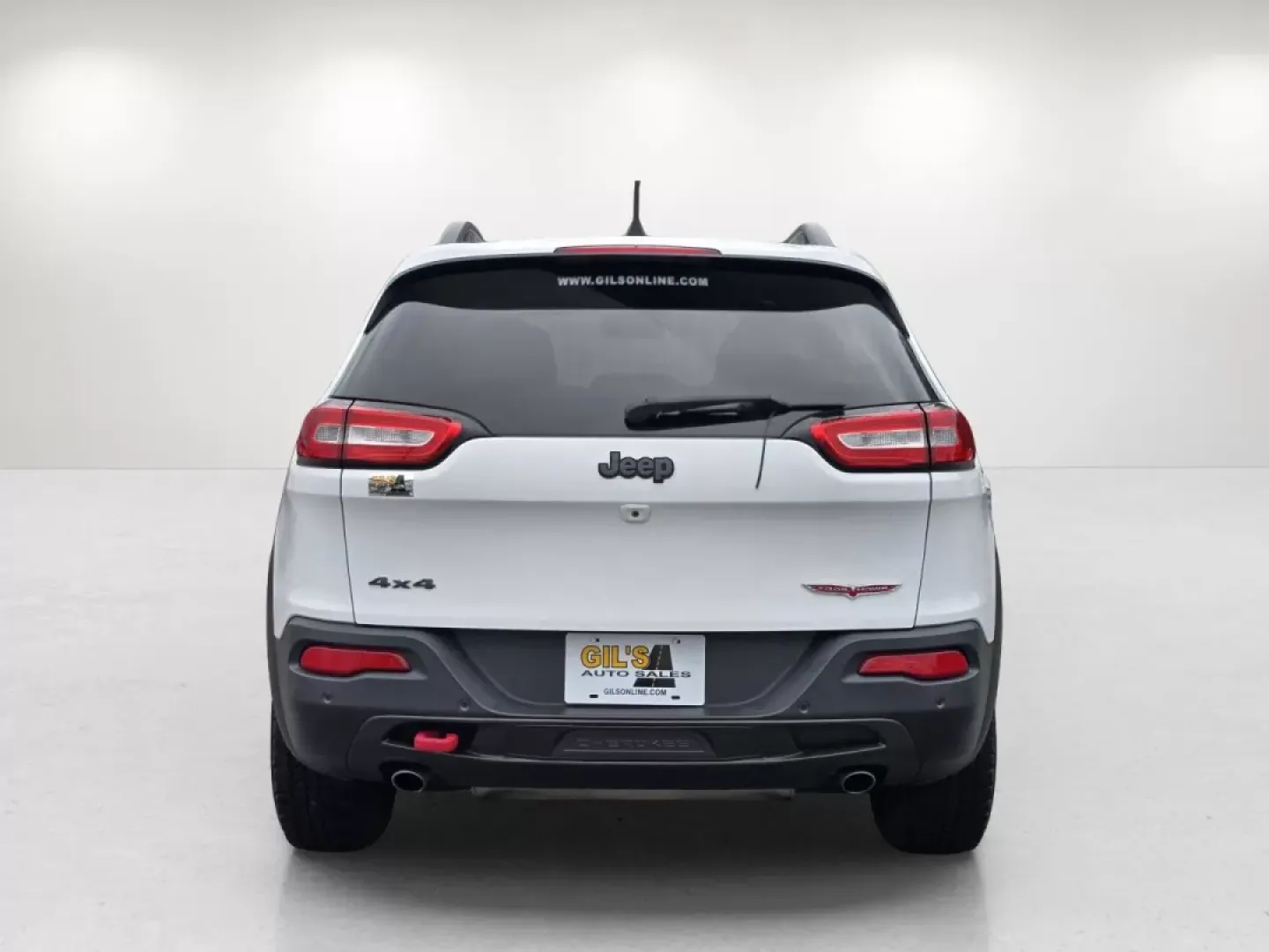 2018 /Black Jeep Cherokee Trailhawk (1C4PJMBX1JD) with an Other engine, located at 7000 Northlake Connector, Columbus, GA, 31904, (706) 987-8085, 32.524975, -84.978134 - **Unleash Adventure with the 2018 Jeep Cherokee Trailhawk Your Perfect Companion for Every Journey!**<br /> <br /> Are you ready to elevate your outdoor escapades or simply enhance your daily commute? Look no further than the 2018 Jeep Cherokee Trailhawk, available now at Gils Auto in Phenix City, - Photo#5