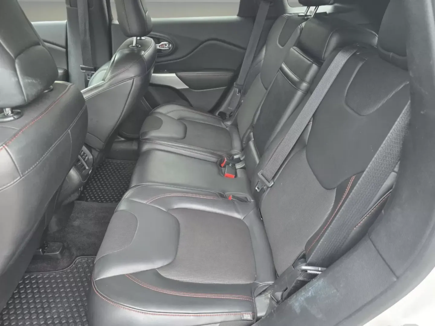 2018 /Black Jeep Cherokee Trailhawk (1C4PJMBX1JD) with an Other engine, located at 7000 Northlake Connector, Columbus, GA, 31904, (706) 987-8085, 32.524975, -84.978134 - **Unleash Adventure with the 2018 Jeep Cherokee Trailhawk Your Perfect Companion for Every Journey!**<br /> <br /> Are you ready to elevate your outdoor escapades or simply enhance your daily commute? Look no further than the 2018 Jeep Cherokee Trailhawk, available now at Gils Auto in Phenix City, - Photo#12