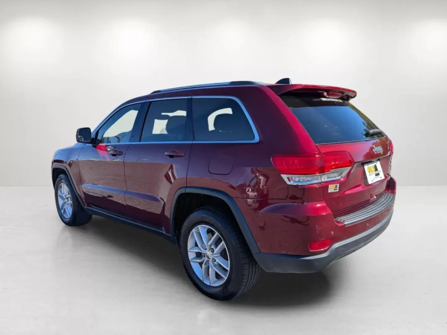 2018 /Black Jeep Grand Cherokee Laredo E (1C4RJEAG6JC) with an Other engine, located at 3959 U.S. 80 W, Phenix City, AL, 36870, (334) 297-4885, 32.469296, -85.135185 - Experience the thrill of adventure and the comfort of a family-friendly ride with the 2018 Jeep Grand Cherokee Laredo E, now available at Gils Auto in Phenix City, AL. This sleek Velvet Red Pearlcoat SUV perfectly balances rugged utility and modern sophistication, making it an ideal choice for weeke - Photo#6