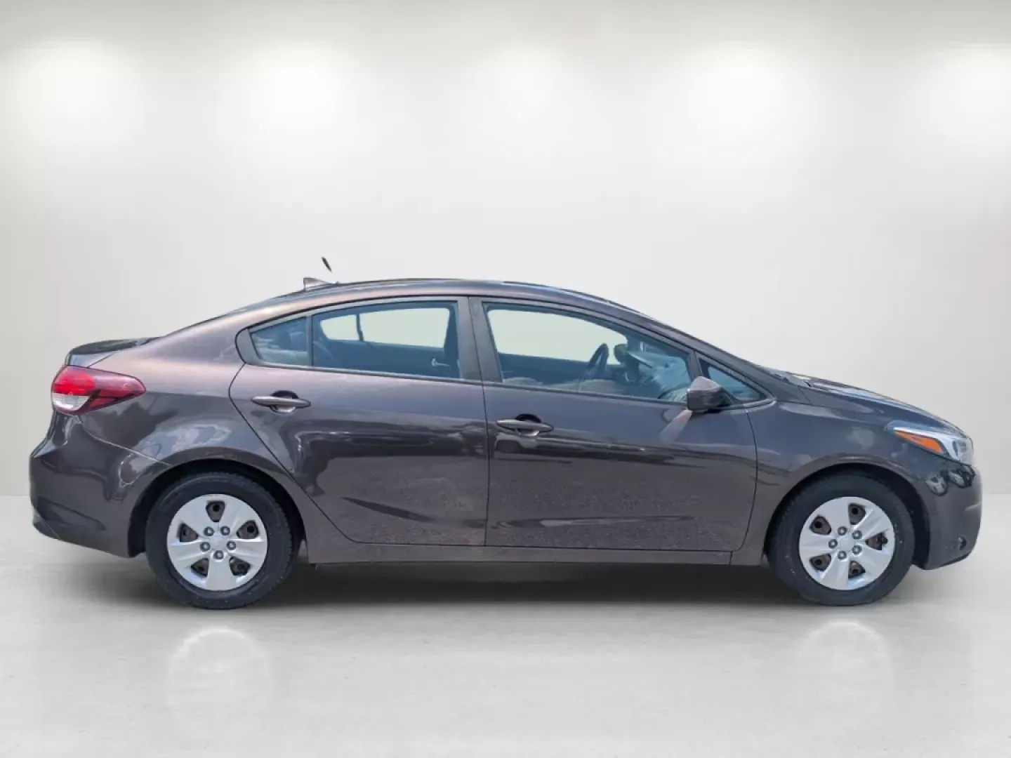 2018 /Black Kia Forte LX (3KPFK4A7XJE) with an Other engine, located at 7000 Northlake Connector, Columbus, GA, 31904, (706) 987-8085, 32.524975, -84.978134 - Are you on the hunt for a reliable vehicle that perfectly balances comfort, style, and affordability? Look no further than this stunning 2018 Kia Forte LX, available now at Gils Auto in Phenix City, Alabama. Whether you're commuting to work, running errands, or planning a weekend getaway, this sedan - Photo#3