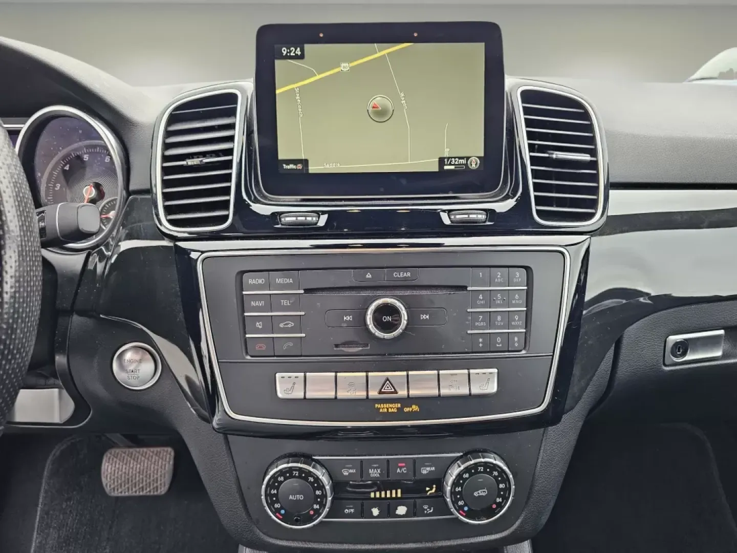 2018 /Black Mercedes-Benz GLE GLE 350 (4JGDA5JB6JB) with an Other engine, located at 7000 Northlake Connector, Columbus, GA, 31904, (706) 987-8085, 32.524975, -84.978134 - **Experience the Luxury of Driving with the 2018 Mercedes-Benz GLE 350: Perfect for Adventurers and Families Alike!**<br /> <br /> Ready to elevate your driving experience? The 2018 Mercedes-Benz GLE 350, available at Gils Auto in Phenix City, AL, is the quintessential SUV for those who seek a blend - Photo#11