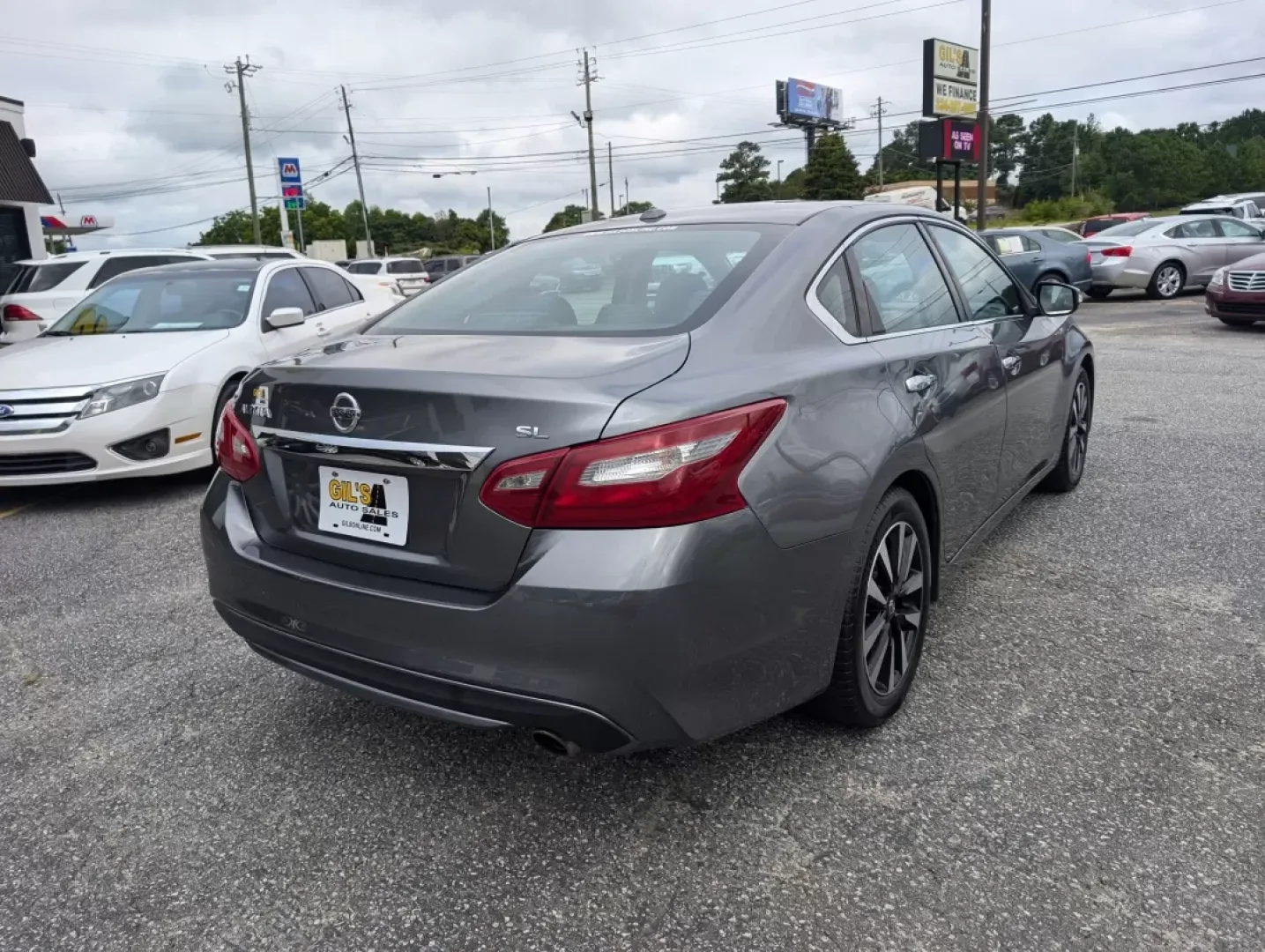 2018 /Charcoal Nissan Altima 2.5 SL (1N4AL3AP7JC) with an Other engine, located at 3959 U.S. 80 W, Phenix City, AL, 36870, (334) 297-4885, 32.469296, -85.135185 - Are you ready to elevate your daily drives? Meet the 2018 Nissan Altima 2.5 SL, the perfect blend of style, comfort, and practicality for those who crave a reliable sedan that adapts to their busy lifestyle. Whether you're commuting to work, running errands in Phenix City, or planning a road trip wi - Photo#4