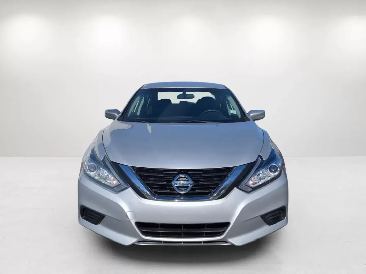2018 /Charcoal Nissan Altima 2.5 S (1N4AL3AP6JC) with an Other engine, located at 3959 U.S. 80 W, Phenix City, AL, 36870, (334) 297-4885, 32.469296, -85.135185 - Discover the perfect blend of style, comfort, and reliability with the 2018 Nissan Altima 2.5 S, now available at Gils Auto in Phenix City, AL. This sedan is not just a vehicle; it's an extension of your lifestyle, tailored for individuals who value efficiency and safety without compromising on feat - Photo#1