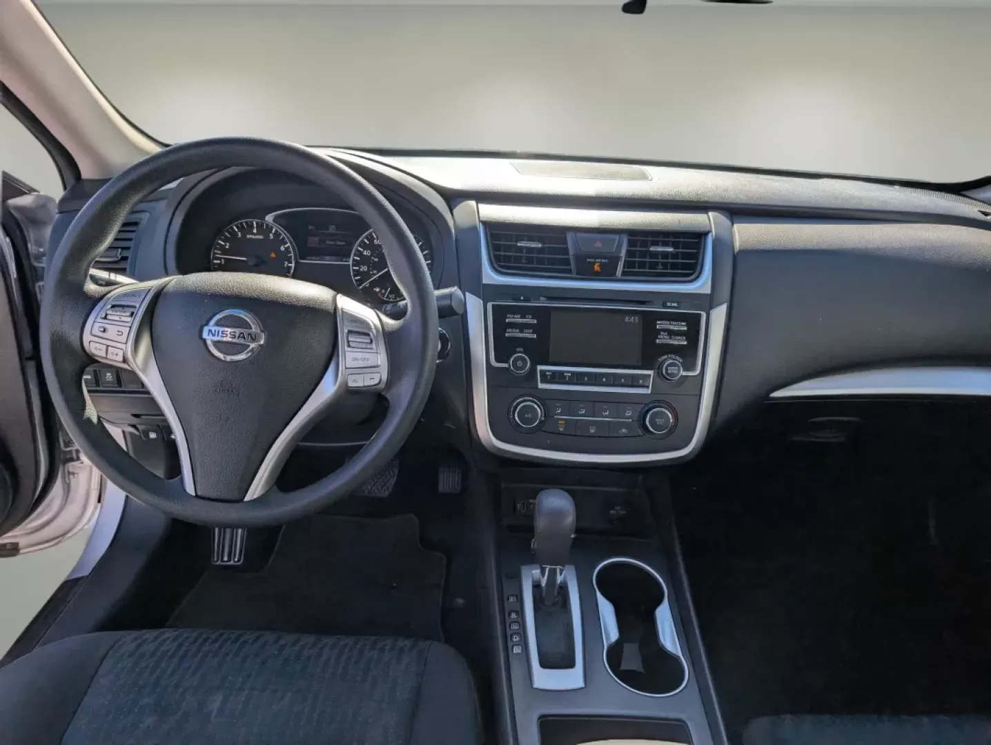 2018 /Charcoal Nissan Altima 2.5 S (1N4AL3AP6JC) with an Other engine, located at 3959 U.S. 80 W, Phenix City, AL, 36870, (334) 297-4885, 32.469296, -85.135185 - Discover the perfect blend of style, comfort, and reliability with the 2018 Nissan Altima 2.5 S, now available at Gils Auto in Phenix City, AL. This sedan is not just a vehicle; it's an extension of your lifestyle, tailored for individuals who value efficiency and safety without compromising on feat - Photo#11