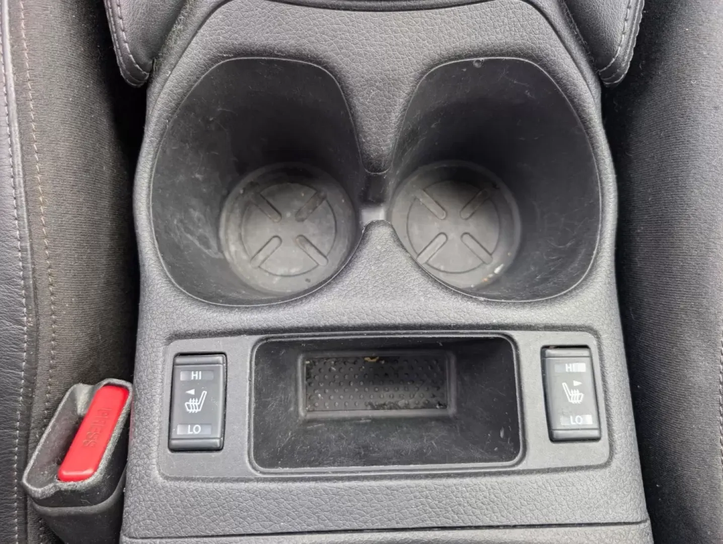 2018 /Charcoal Nissan Rogue SL (JN8AT2MV4JW) with an Other engine, located at 5115 14th Ave., Columbus, GA, 31904, (706) 323-0345, 32.511494, -84.971046 - ### Discover Your Next Adventure with the 2018 Nissan Rogue SL at Gils Auto in Phenix City, AL!<br /> <br /> Are you searching for a reliable SUV that effortlessly accommodates your busy lifestyle? Look no further than this stunning 2018 Nissan Rogue SL, available exclusively at Gils Auto. Located a - Photo#12