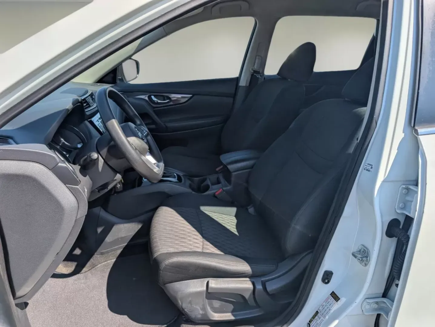 2018 /Charcoal Nissan Rogue S (5N1AT2MT1JC) with an Other engine, located at 1430 Gateway Drive, Opelika, AL, 36801, (334) 239-0944, 32.637871, -85.409790 - **Adventure Awaits with this 2018 Nissan Rogue at Gils Auto!**<br /> <br /> Are you ready to elevate your lifestyle and embark on unforgettable journeys? Whether you're planning family outings, weekend getaways, or commuting to work, the 2018 Nissan Rogue is the perfect companion. With its spacious - Photo#9