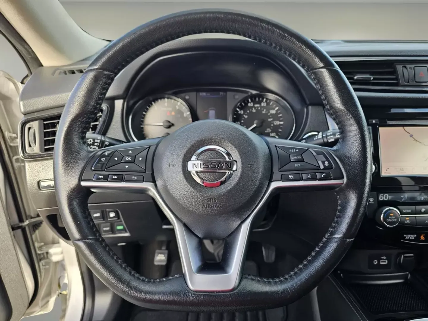 2018 /Charcoal Nissan Rogue SL (JN8AT2MTXJW) with an Other engine, located at 804 22nd Ave, Phenix City, AL, 36870, (334) 297-1860, 32.484749, -85.024475 - Elevate your daily driving experience with the stunning 2018 Nissan Rogue SL, a versatile SUV designed for those who prioritize both style and functionality. Whether you're a growing family seeking ample space, a commuter craving comfort during long drives, or an adventurer looking for reliability o - Photo#10