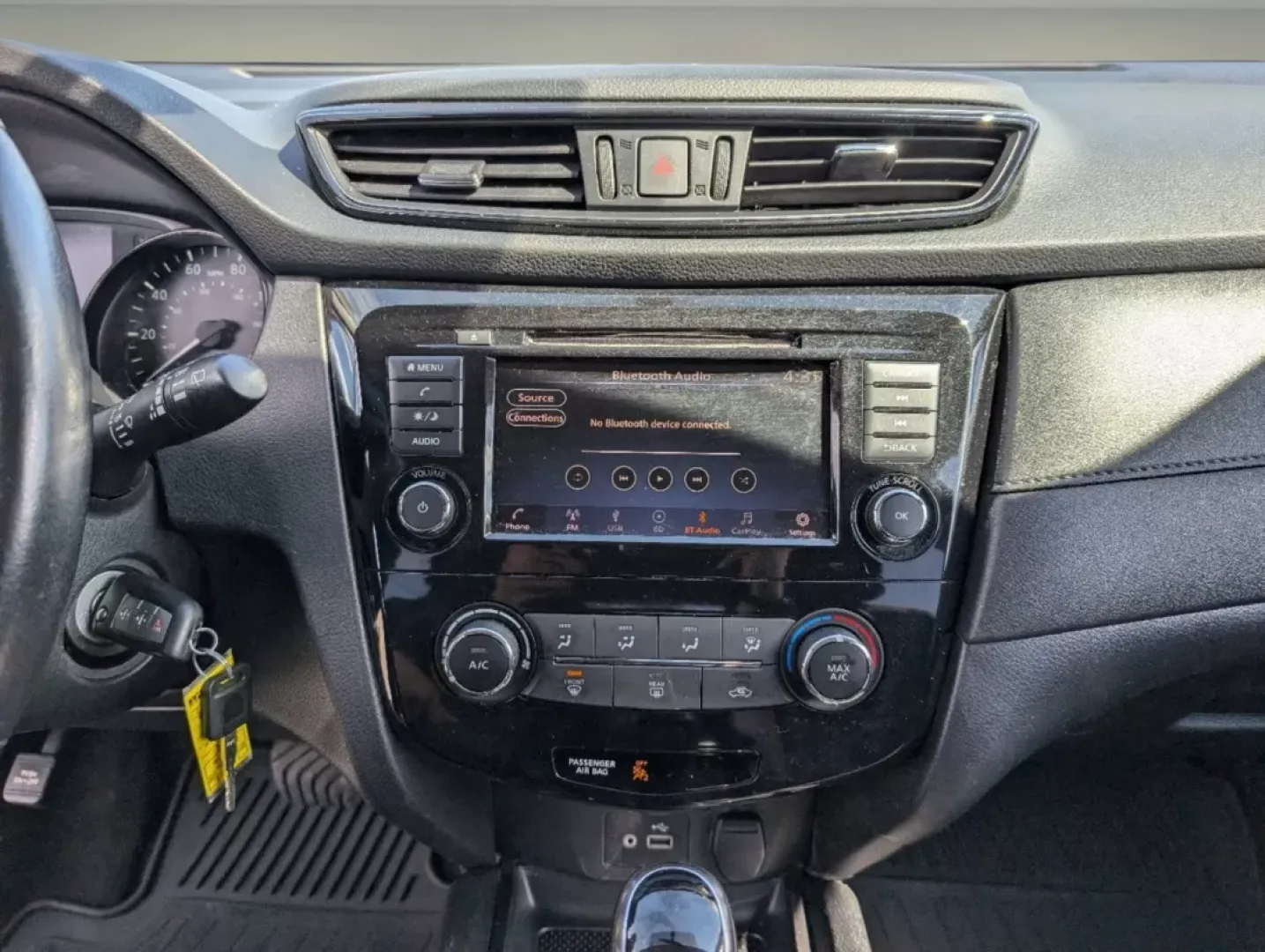 2018 /Charcoal Nissan Rogue S (JN8AT2MT8JW) with an Other engine, located at 1430 Gateway Drive, Opelika, AL, 36801, (334) 239-0944, 32.637871, -85.409790 - **Adventure Awaits with the 2018 Nissan Rogue at Gils Auto Your Buy Here Pay Here Dealership in Phenix City, AL!**<br /> <br /> Are you ready for your next adventure? Whether it's a daily commute, a family road trip, or weekend getaways to nearby attractions like Lake Harding and the Chattahoochee - Photo#14