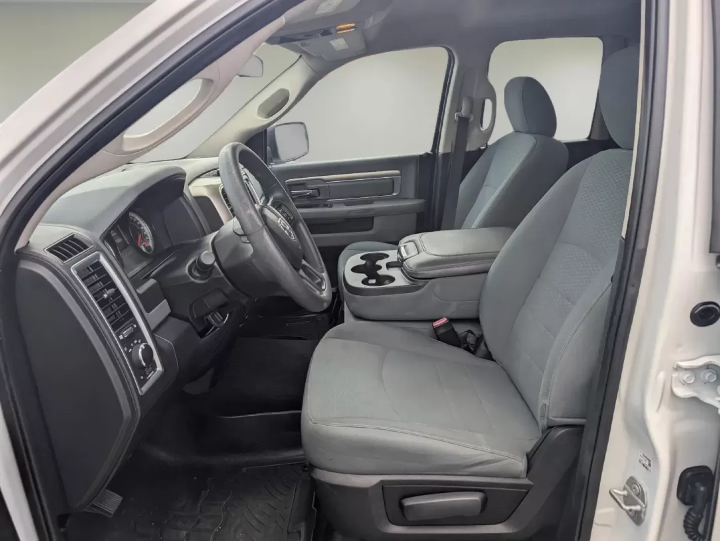 2018 /Diesel Gray/Black Ram 1500 SLT (1C6RR6GG1JS) with an Other engine, located at 5115 14th Ave., Columbus, GA, 31904, (706) 323-0345, 32.511494, -84.971046 - Experience the perfect blend of practicality and capability with this 2018 Ram 1500 SLT, designed for those who crave adventure and dependability. Whether you're a busy professional needing a reliable daily driver, a growing family looking for extra space, or someone who loves weekend getaways, this - Photo#10