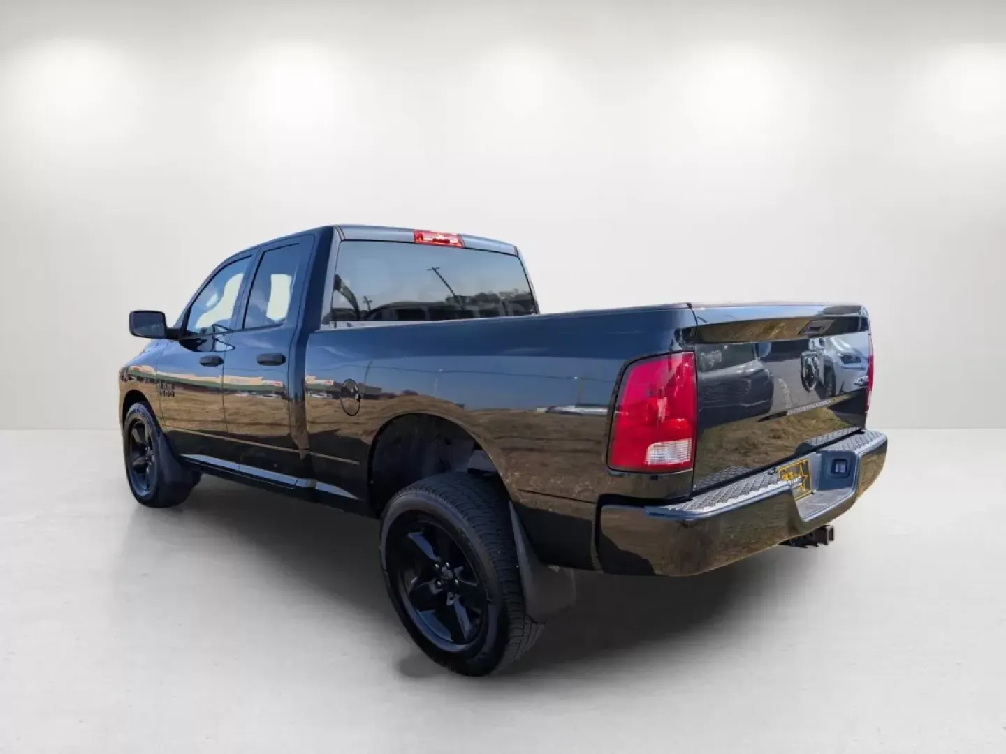 2018 /Diesel Gray/Black Ram 1500 Express (1C6RR7FG5JS) with an Other engine, located at 5115 14th Ave., Columbus, GA, 31904, (706) 323-0345, 32.511494, -84.971046 - **Unleash Your Adventurous Spirit with the 2018 Ram 1500 Express at Gils Auto!**<br /> <br /> Are you ready to tackle your next adventure or simply enhance your daily commute? The 2018 Ram 1500 Express Crew Cab Pickup is here to meet all your needs, whether you're a busy professional navigating Phen - Photo#5