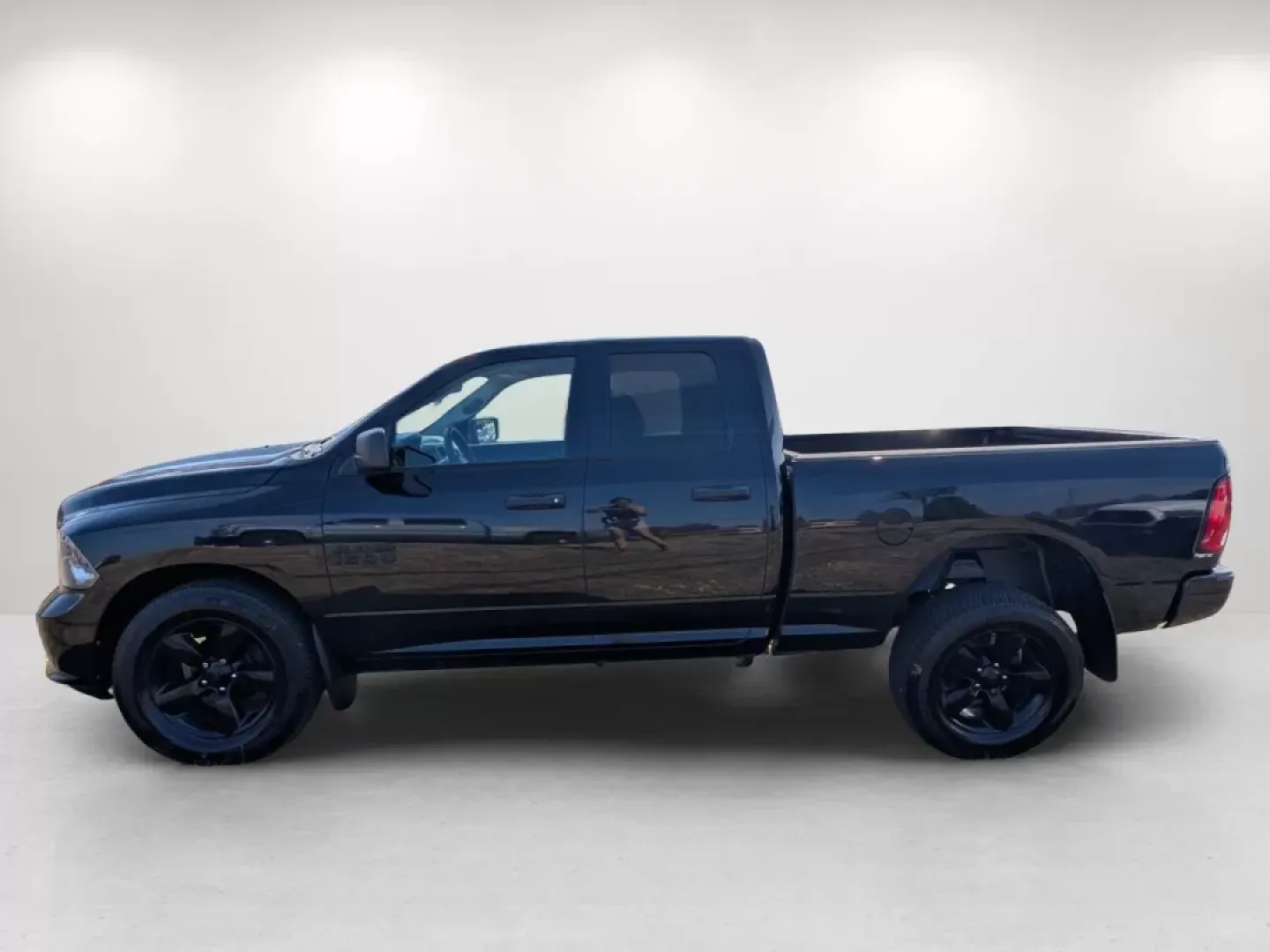 2018 /Diesel Gray/Black Ram 1500 Express (1C6RR7FG5JS) with an Other engine, located at 5115 14th Ave., Columbus, GA, 31904, (706) 323-0345, 32.511494, -84.971046 - **Unleash Your Adventurous Spirit with the 2018 Ram 1500 Express at Gils Auto!**<br /> <br /> Are you ready to tackle your next adventure or simply enhance your daily commute? The 2018 Ram 1500 Express Crew Cab Pickup is here to meet all your needs, whether you're a busy professional navigating Phen - Photo#6