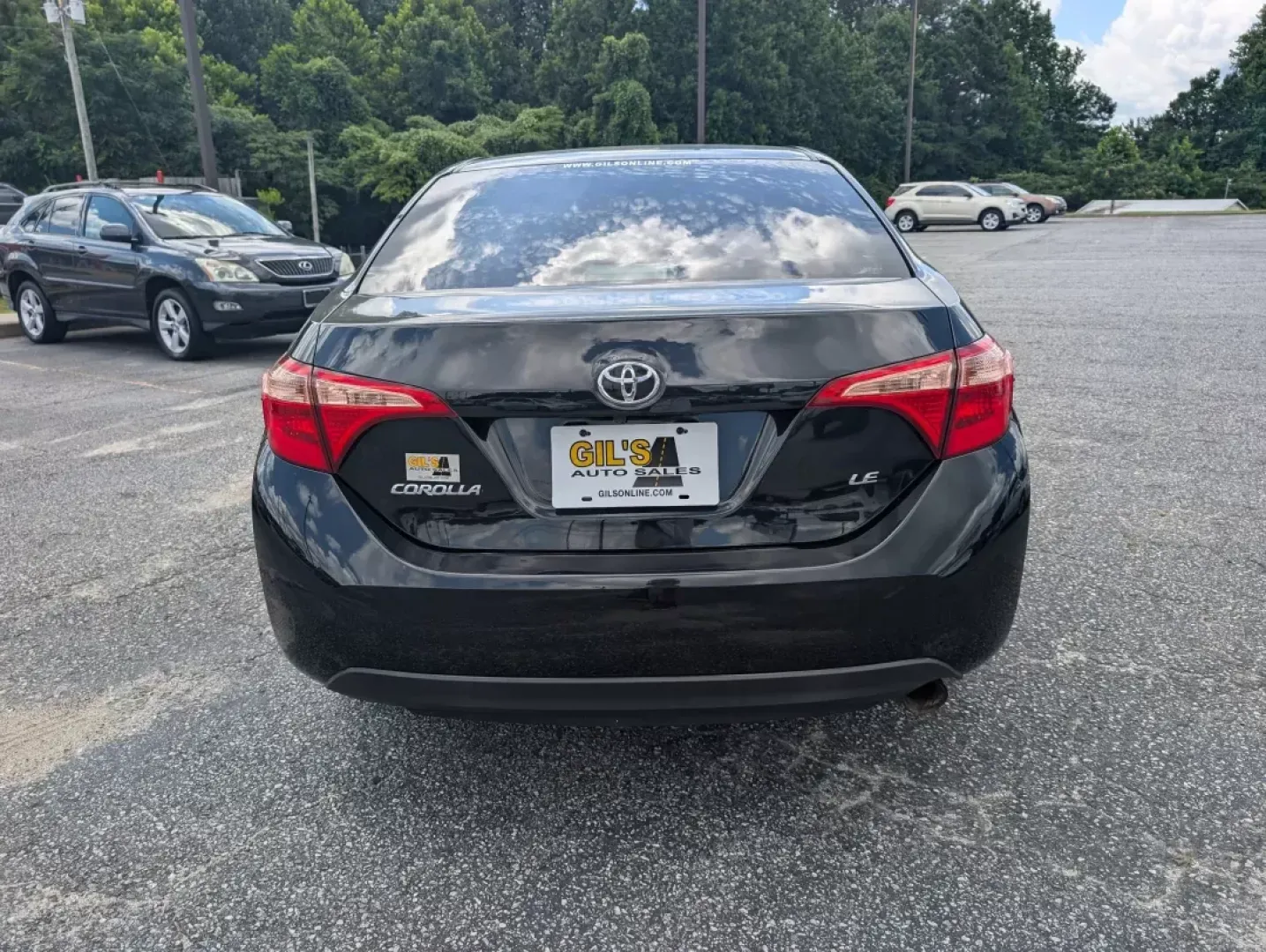 2018 Toyota Corolla LE (5YFBURHE4JP) with an Other engine, located at 3959 U.S. 80 W, Phenix City, AL, 36870, (334) 297-4885, 32.469296, -85.135185 - **Explore the Road with Confidence: 2018 Toyota Corolla at Gils Auto - Phenix City**<br /> <br /> Are you looking for a reliable vehicle that fits seamlessly into your busy lifestyle? Whether you're a commuter tackling long drives to work, a growing family seeking safety and comfort, or an adventure - Photo#5