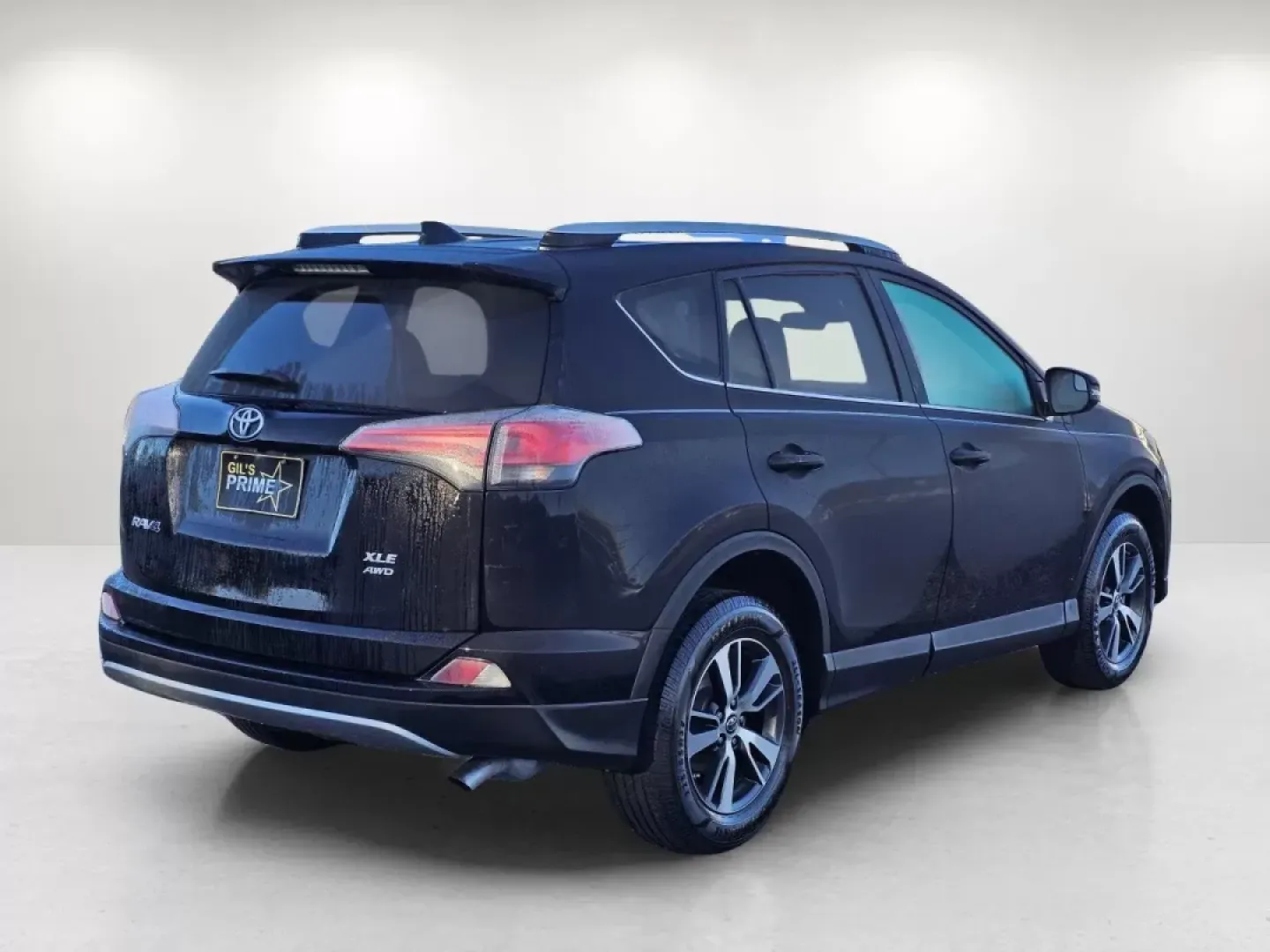 2018 Toyota RAV4 XLE (2T3RFREV3JW) with an Other engine, located at 3959 U.S. 80 W, Phenix City, AL, 36870, (334) 297-4885, 32.469296, -85.135185 - **Discover Adventure with the 2018 Toyota RAV4 Your Perfect SUV for Family Road Trips and Daily Commutes!**<br /> <br /> Are you ready to embrace freedom and adventure while ensuring safety and comfort for your family? Look no further than this stunning 2018 Toyota RAV4, available at Gils Auto in P - Photo#4