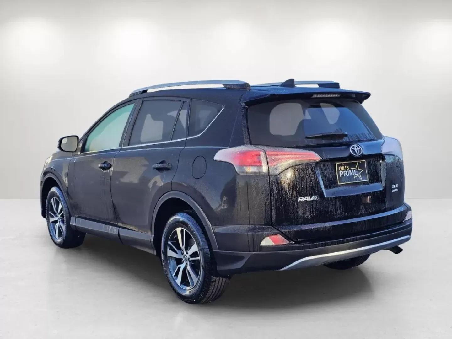 2018 Toyota RAV4 XLE (2T3RFREV3JW) with an Other engine, located at 3959 U.S. 80 W, Phenix City, AL, 36870, (334) 297-4885, 32.469296, -85.135185 - **Discover Adventure with the 2018 Toyota RAV4 Your Perfect SUV for Family Road Trips and Daily Commutes!**<br /> <br /> Are you ready to embrace freedom and adventure while ensuring safety and comfort for your family? Look no further than this stunning 2018 Toyota RAV4, available at Gils Auto in P - Photo#6