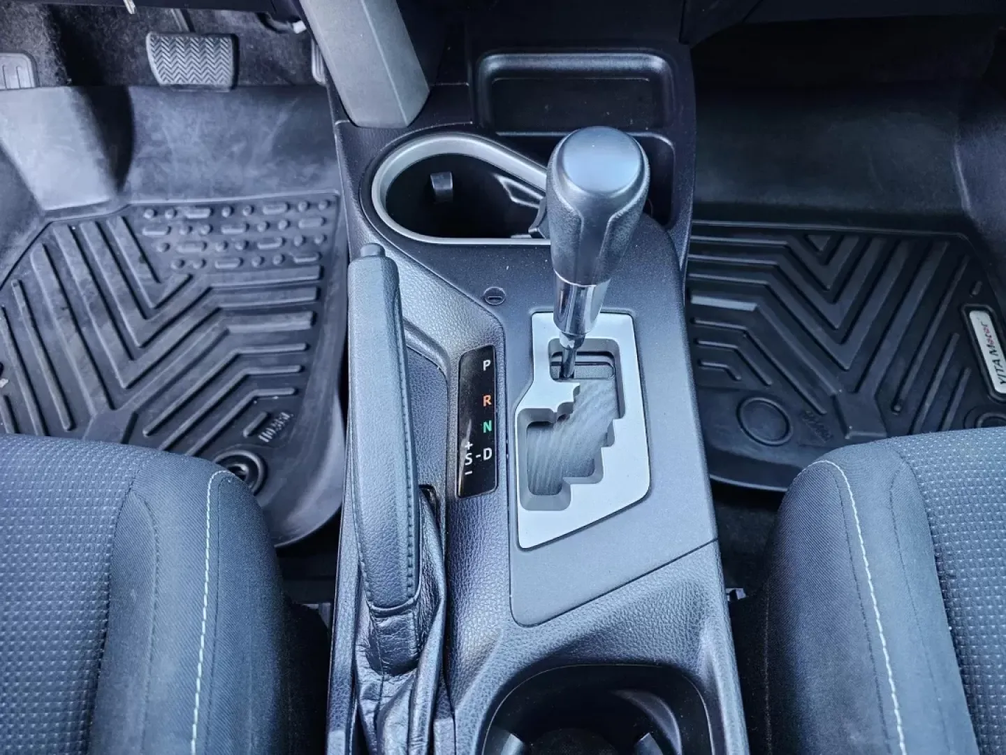 2018 Toyota RAV4 XLE (2T3RFREV3JW) with an Other engine, located at 3959 U.S. 80 W, Phenix City, AL, 36870, (334) 297-4885, 32.469296, -85.135185 - **Discover Adventure with the 2018 Toyota RAV4 Your Perfect SUV for Family Road Trips and Daily Commutes!**<br /> <br /> Are you ready to embrace freedom and adventure while ensuring safety and comfort for your family? Look no further than this stunning 2018 Toyota RAV4, available at Gils Auto in P - Photo#12