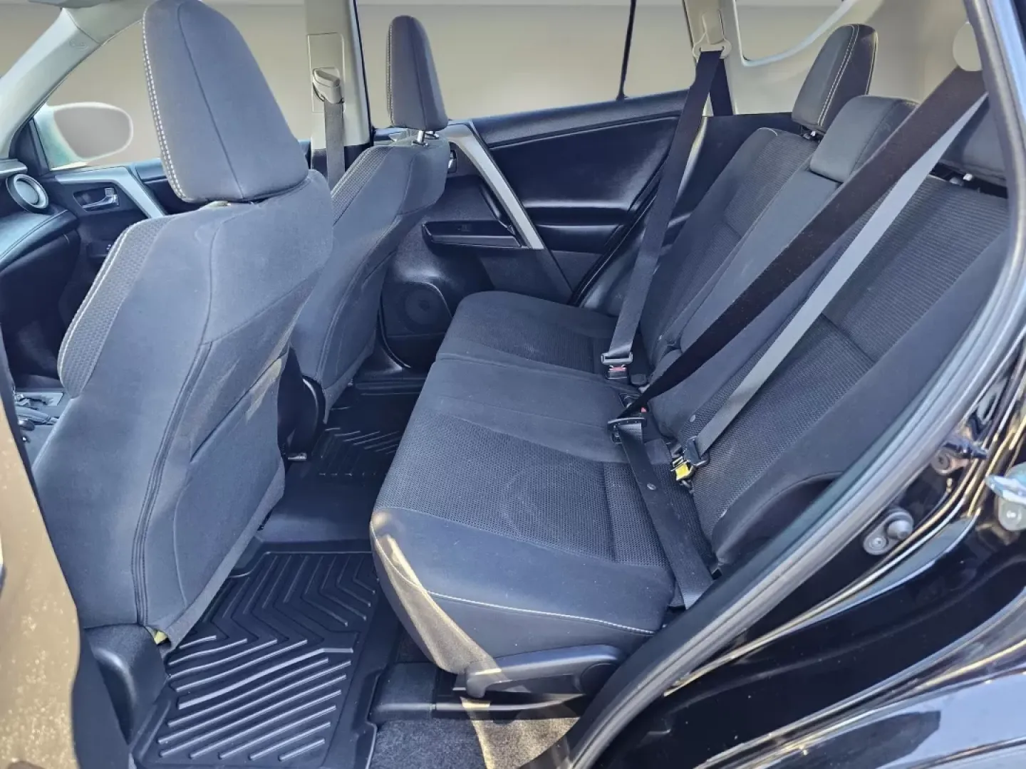 2018 Toyota RAV4 XLE (2T3RFREV3JW) with an Other engine, located at 3959 U.S. 80 W, Phenix City, AL, 36870, (334) 297-4885, 32.469296, -85.135185 - **Discover Adventure with the 2018 Toyota RAV4 Your Perfect SUV for Family Road Trips and Daily Commutes!**<br /> <br /> Are you ready to embrace freedom and adventure while ensuring safety and comfort for your family? Look no further than this stunning 2018 Toyota RAV4, available at Gils Auto in P - Photo#14