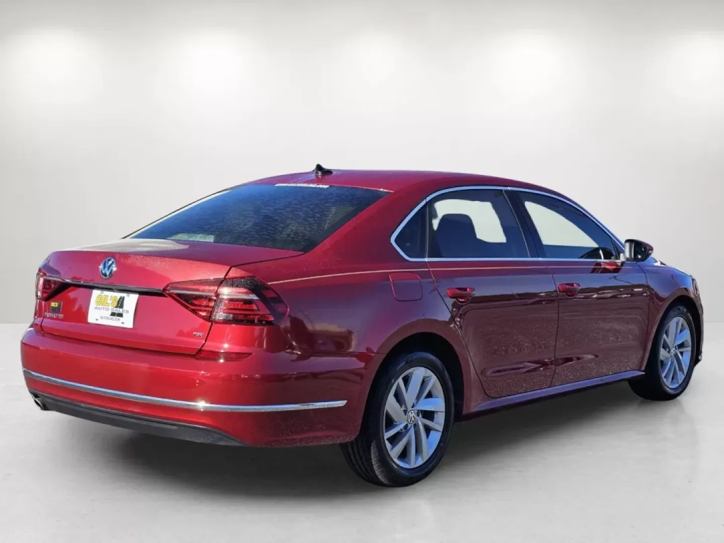 2018 Volkswagen Passat 2.0T SE (1VWBA7A36JC) with an Other engine, located at 3959 U.S. 80 W, Phenix City, AL, 36870, (334) 297-4885, 32.469296, -85.135185 - Looking for a reliable sedan that fits seamlessly into your busy lifestyle? Meet the 2018 Volkswagen Passat, the perfect vehicle for anyone navigating the daily hustle of work commutes, family outings, or weekend adventures. This stylish red sedan is not just a means of transport; it's a statement o - Photo#5