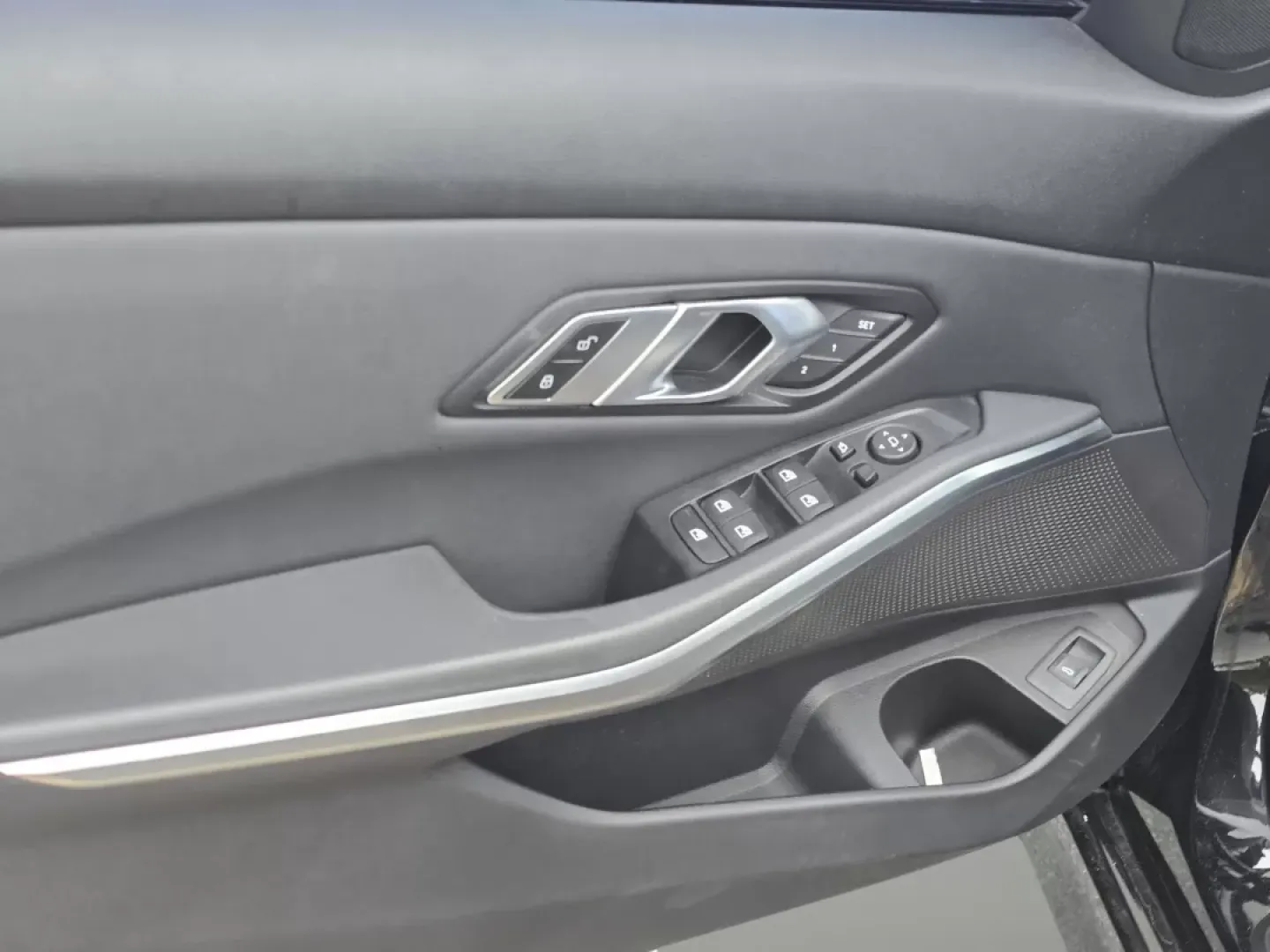 2019 BMW 3 Series 330i (WBA5R1C57KA) with an Other engine, located at 1430 Gateway Drive, Opelika, AL, 36801, (334) 239-0944, 32.637871, -85.409790 - 2019 BMW 3 Series 330i - Photo#10