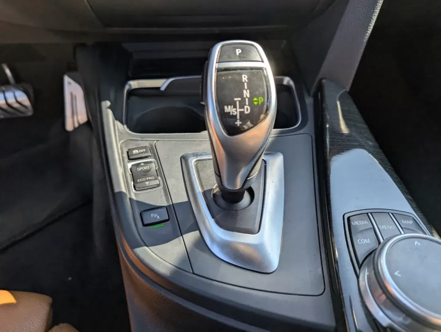 2019 /Cognac/Dark Brown BMW 4 Series 430i (WBA4W3C51KA) with an Other engine, located at 3959 U.S. 80 W, Phenix City, AL, 36870, (334) 297-4885, 32.469296, -85.135185 - **Experience the Thrill of the Open Road with the 2019 BMW 4 Series 430i Coupe from Gils Auto!**<br /> <br /> Are you ready to elevate your daily commute or weekend adventures? The 2019 BMW 4 Series 430i Coupe is the perfect blend of performance and luxury, making it an ideal choice for those who cr - Photo#14