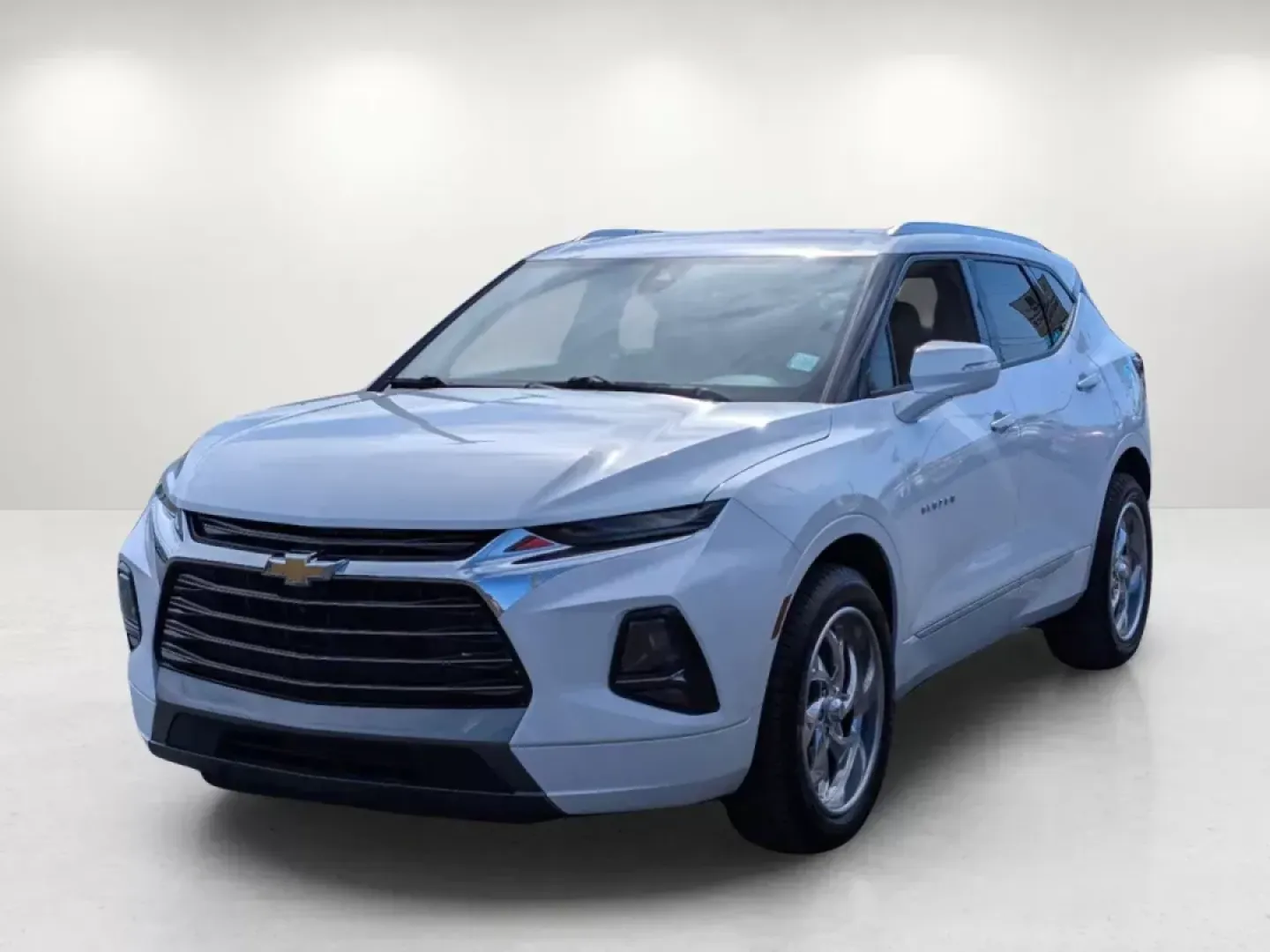 2019 /Jet Black/Maple Sugar Chevrolet Blazer Premier (3GNKBFRS2KS) with an Gas V6 3.6L/ engine, 9-Speed Automatic transmission, located at 1430 Gateway Drive, Opelika, AL, 36801, (334) 239-0944, 32.637871, -85.409790 - Are you dreaming of the perfect SUV for family outings or weekend adventures? Look no further! Gils Auto in Opelika, AL, is thrilled to present this stunning 2019 Chevrolet Blazer Premier, designed for those who appreciate style, comfort, and advanced safety features. With its impressive blend of pe - Photo#1