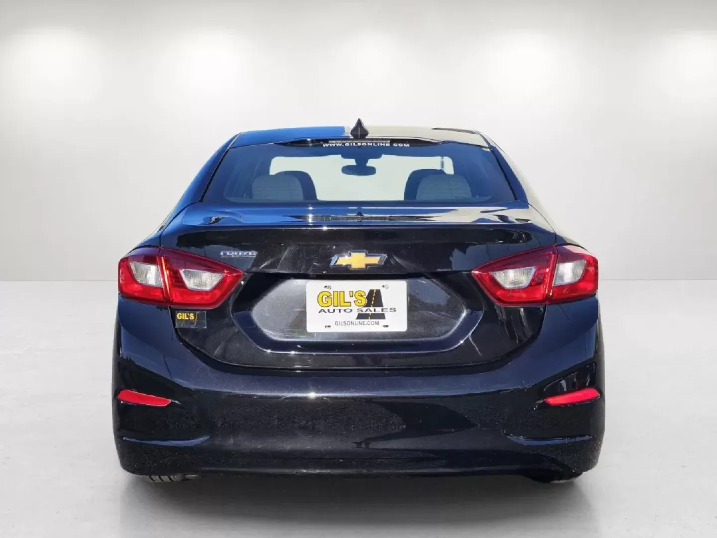2019 /Jet Black Chevrolet Cruze LS (1G1BC5SM5K7) with an Other engine, located at 1430 Gateway Drive, Opelika, AL, 36801, (334) 239-0944, 32.637871, -85.409790 - **Discover Your Next Adventure with the 2019 Chevrolet Cruze at Gils Auto!** <br /> <br /> Are you in search of a reliable, stylish vehicle to elevate your daily commutes or weekend getaways? Look no further! The 2019 Chevrolet Cruze LS is the perfect sedan for budget-conscious buyers and growing fa - Photo#5