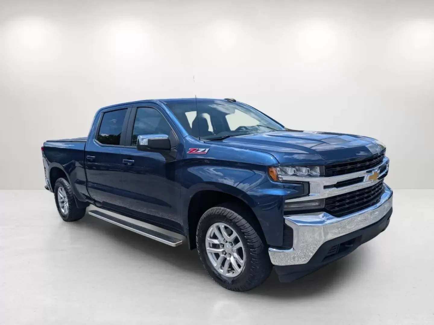 2019 /Jet Black Chevrolet Silverado 1500 LT (3GCUYDED8KG) with an Other engine, located at 521 Old Farm Lane Rd, Prattville, AL, 36066, (334) 325-1505, 32.482460, -86.416367 - Discover the thrill of adventure with this 2019 Chevrolet Silverado 1500 LT, a pickup truck designed for those who crave both ruggedness and comfort, perfect for weekend getaways or daily commuting in Phenix City, AL. Whether you're a growing family needing extra space or a weekend warrior ready for - Photo#1
