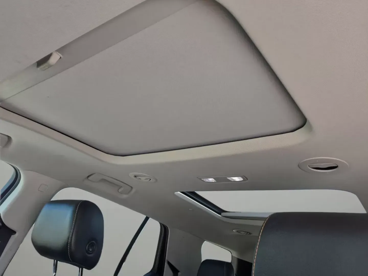 2019 /Jet Black Chevrolet Traverse RS (1GNEVJKW2KJ) with an Other engine, located at 804 22nd Ave, Phenix City, AL, 36870, (334) 297-1860, 32.484749, -85.024475 - **Adventure Awaits: 2019 Chevrolet Traverse RS in Phenix City, AL Perfect for Family Road Trips and Daily Commutes!**<br /> <br /> Are you ready to elevate your driving experience? The 2019 Chevrolet Traverse RS is designed for families and adventurers alike. Imagine cruising through the beautiful - Photo#17