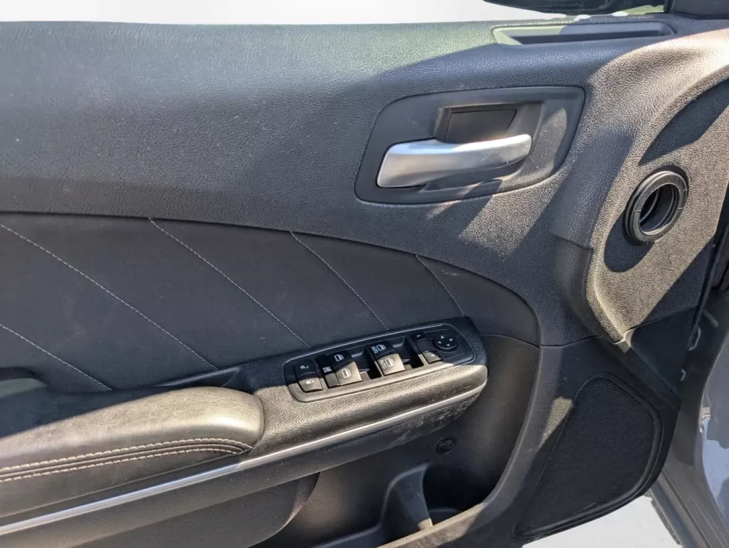 2019 /Black Dodge Charger SXT (2C3CDXBG9KH) with an Other engine, located at 1430 Gateway Drive, Opelika, AL, 36801, (334) 239-0944, 32.637871, -85.409790 - **Unleash Your Weekend Adventures with the 2019 Dodge Charger SXT!**<br /> <br /> Are you ready to elevate your driving experience? At Gils Auto in Phenix City, AL, we proudly present the 2019 Dodge Charger SXT, perfect for those who crave excitement and style. Whether you're commuting to work, runn - Photo#8