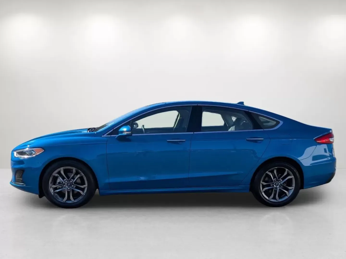 2019 Ford Fusion SEL (3FA6P0CD2KR) with an Other engine, located at 1430 Gateway Drive, Opelika, AL, 36801, (334) 239-0944, 32.637871, -85.409790 - Discover your next adventure with the 2019 Ford Fusion SEL, a perfect blend of style, comfort, and practicality for those seeking a reliable ride in Phenix City, AL. Whether you're making daily commutes or planning weekend getaways with family and friends, this sedan is designed to elevate your driv - Photo#7