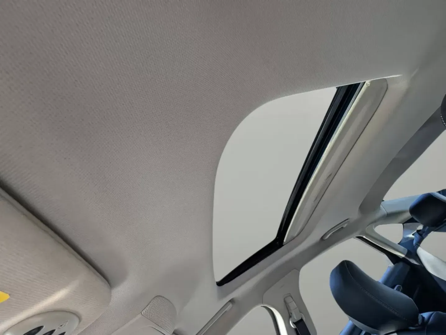 2019 Ford Fusion SEL (3FA6P0CD2KR) with an Other engine, located at 1430 Gateway Drive, Opelika, AL, 36801, (334) 239-0944, 32.637871, -85.409790 - Discover your next adventure with the 2019 Ford Fusion SEL, a perfect blend of style, comfort, and practicality for those seeking a reliable ride in Phenix City, AL. Whether you're making daily commutes or planning weekend getaways with family and friends, this sedan is designed to elevate your driv - Photo#15