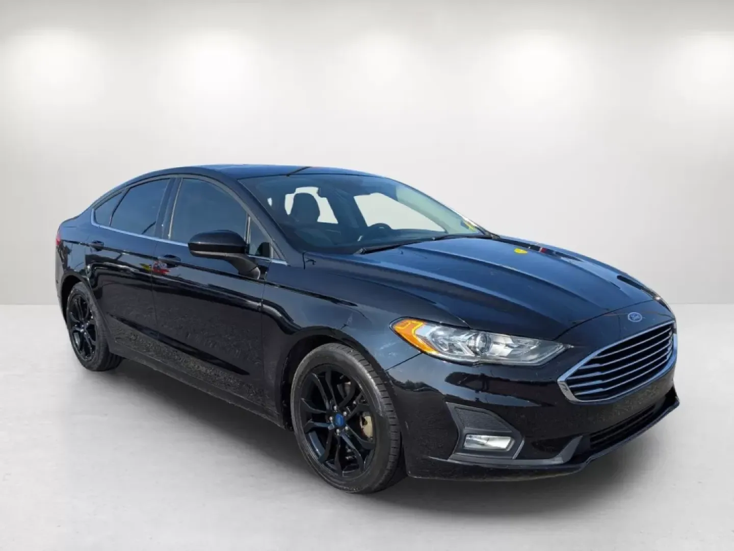 2019 Ford Fusion SE (3FA6P0HD1KR) with an Other engine, located at 804 22nd Ave, Phenix City, AL, 36870, (334) 297-1860, 32.484749, -85.024475 - **Experience Freedom on the Road with the 2019 Ford Fusion SE Perfect for Every Journey!**<br /> <br /> Are you searching for a versatile sedan that fits seamlessly into your busy lifestyle? Look no further than the 2019 Ford Fusion SE, now available at Gils Auto in Phenix City, AL. This stylish ve - Photo#2