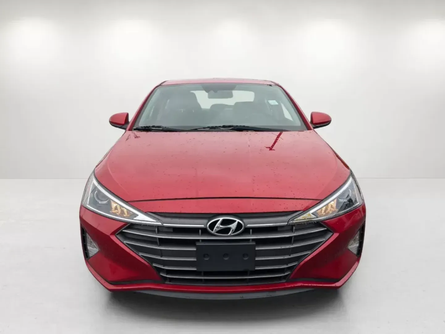2019 /Gray Hyundai Elantra SEL (5NPD84LF3KH) with an Other engine, located at 5115 14th Ave., Columbus, GA, 31904, (706) 323-0345, 32.511494, -84.971046 - **Discover Your Next Adventure with the 2019 Hyundai Elantra SEL at Gils Auto - Columbus #2!**<br /> <br /> Are you searching for a reliable and stylish sedan perfect for everyday commutes, weekend getaways, or family outings? Look no further than the stunning **2019 Hyundai Elantra SEL** available - Photo#2