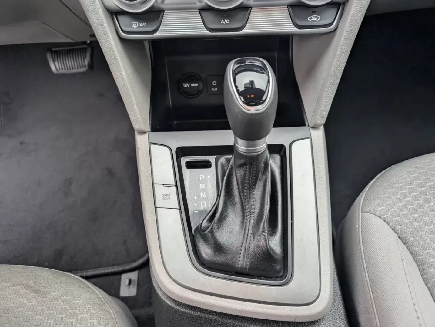 2019 /Gray Hyundai Elantra SEL (5NPD84LF3KH) with an Other engine, located at 5115 14th Ave., Columbus, GA, 31904, (706) 323-0345, 32.511494, -84.971046 - **Discover Your Next Adventure with the 2019 Hyundai Elantra SEL at Gils Auto - Columbus #2!**<br /> <br /> Are you searching for a reliable and stylish sedan perfect for everyday commutes, weekend getaways, or family outings? Look no further than the stunning **2019 Hyundai Elantra SEL** available - Photo#14