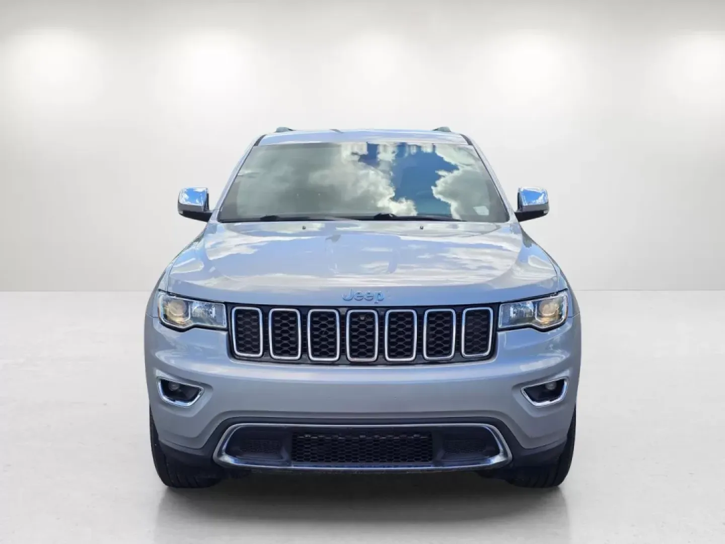 2019 /Black Jeep Grand Cherokee Limited (1C4RJEBG1KC) with an Other engine, located at 1430 Gateway Drive, Opelika, AL, 36801, (334) 239-0944, 32.637871, -85.409790 - Experience the ultimate blend of style, capability, and comfort with the stunning 2019 Jeep Grand Cherokee Limited at Gils Auto - Prattville. Whether you're navigating the busy streets of Prattville, AL, or embarking on a weekend adventure with family and friends, this SUV is designed to elevate you - Photo#7