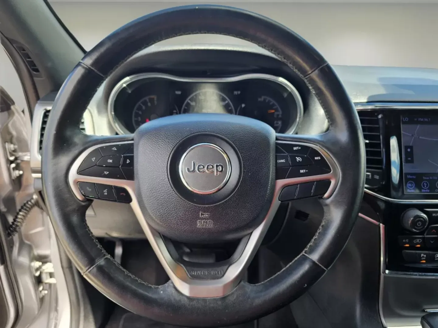 2019 /Black Jeep Grand Cherokee Limited (1C4RJEBG1KC) with an Other engine, located at 1430 Gateway Drive, Opelika, AL, 36801, (334) 239-0944, 32.637871, -85.409790 - Experience the ultimate blend of style, capability, and comfort with the stunning 2019 Jeep Grand Cherokee Limited at Gils Auto - Prattville. Whether you're navigating the busy streets of Prattville, AL, or embarking on a weekend adventure with family and friends, this SUV is designed to elevate you - Photo#10
